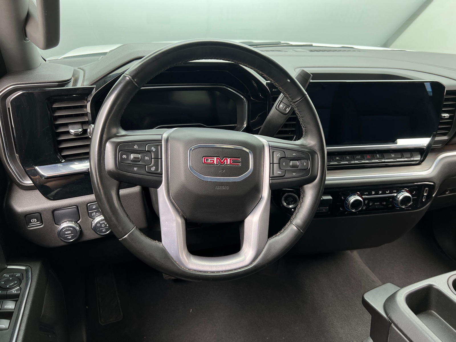 Thumbnail: 2025 GMC Sierra 1500 - 4