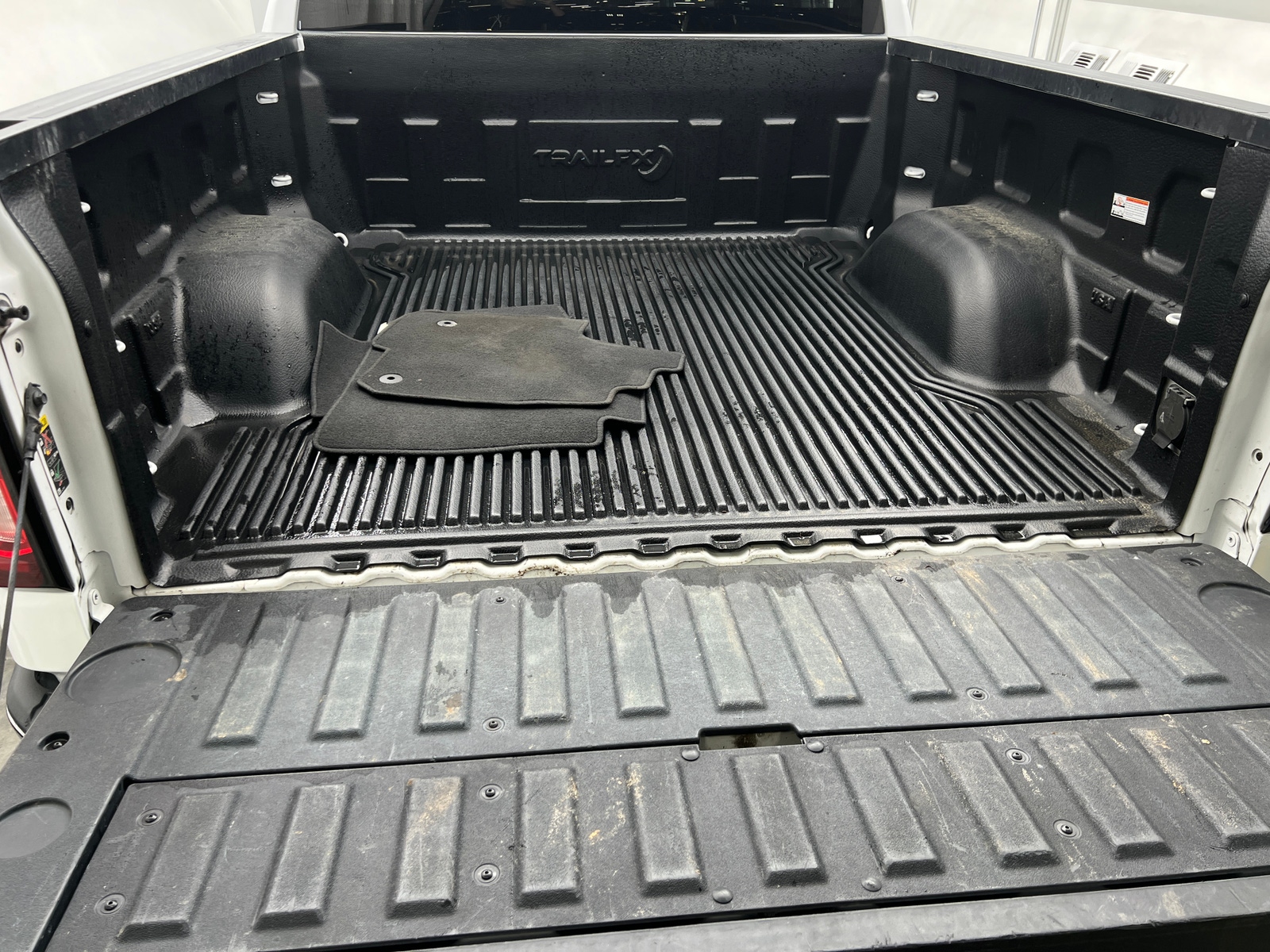 Thumbnail: 2025 GMC Sierra 1500 - 6