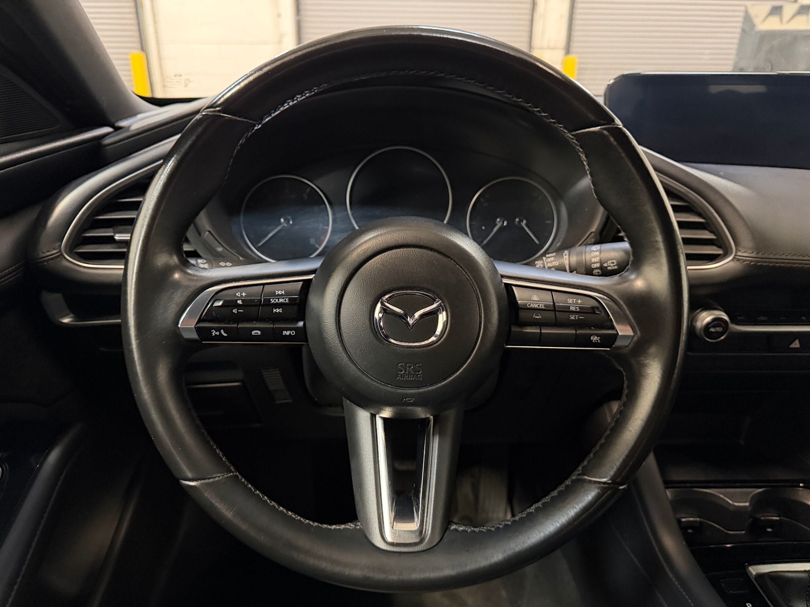 Thumbnail: 2025 Mazda Mazda3 - 4