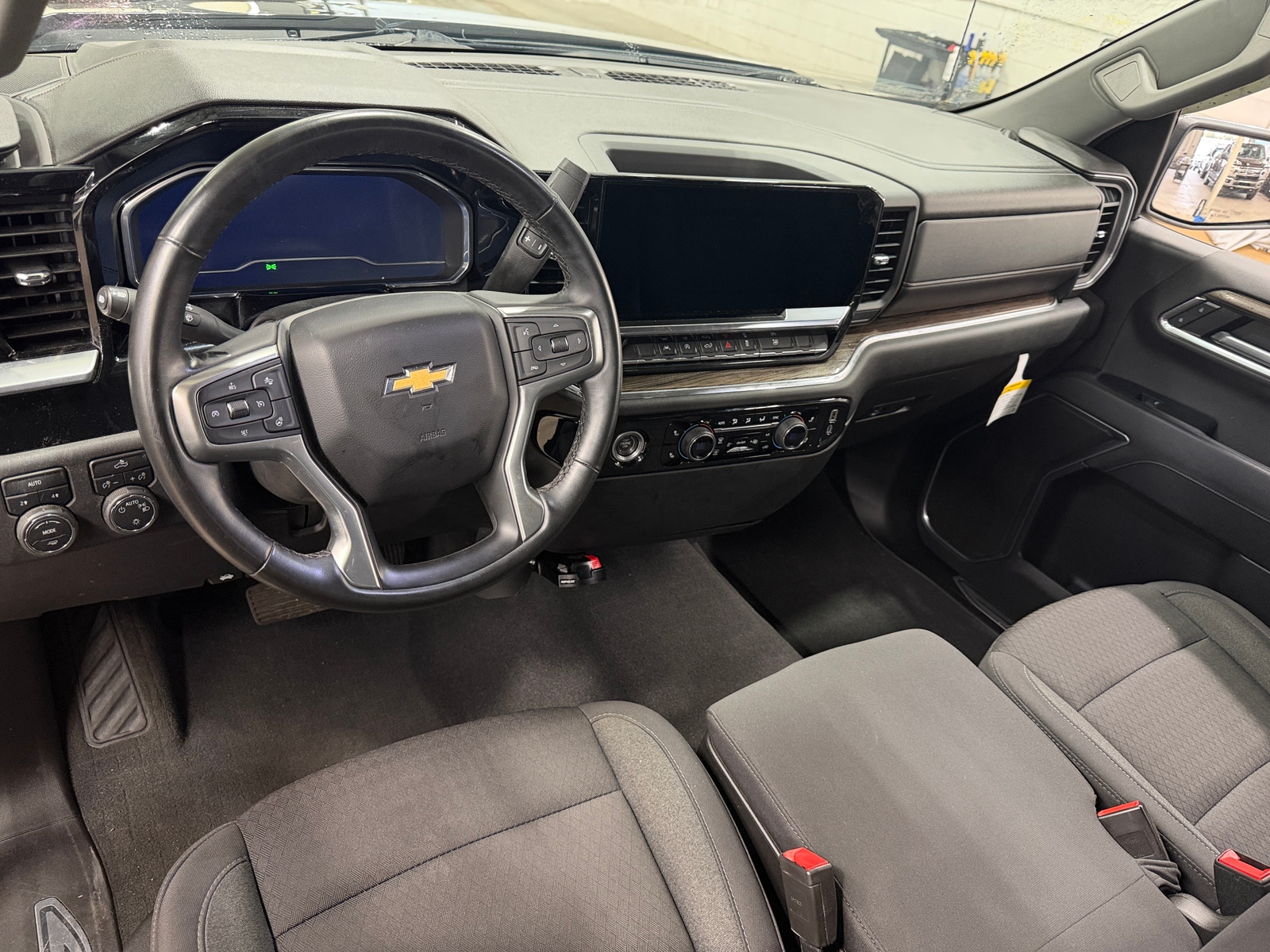 Thumbnail: 2023 Chevrolet Silverado 1500 - 3