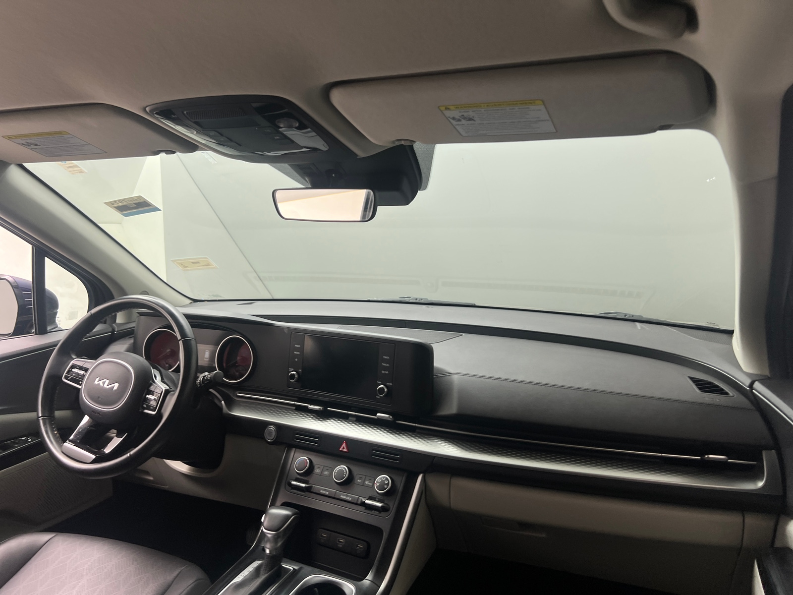 Thumbnail: 2023 Kia Carnival - 2