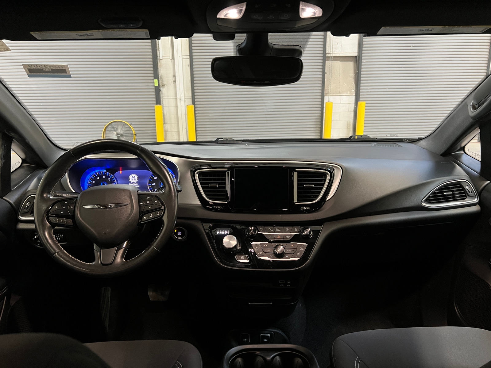 Thumbnail: 2019 Chrysler Pacifica - 3
