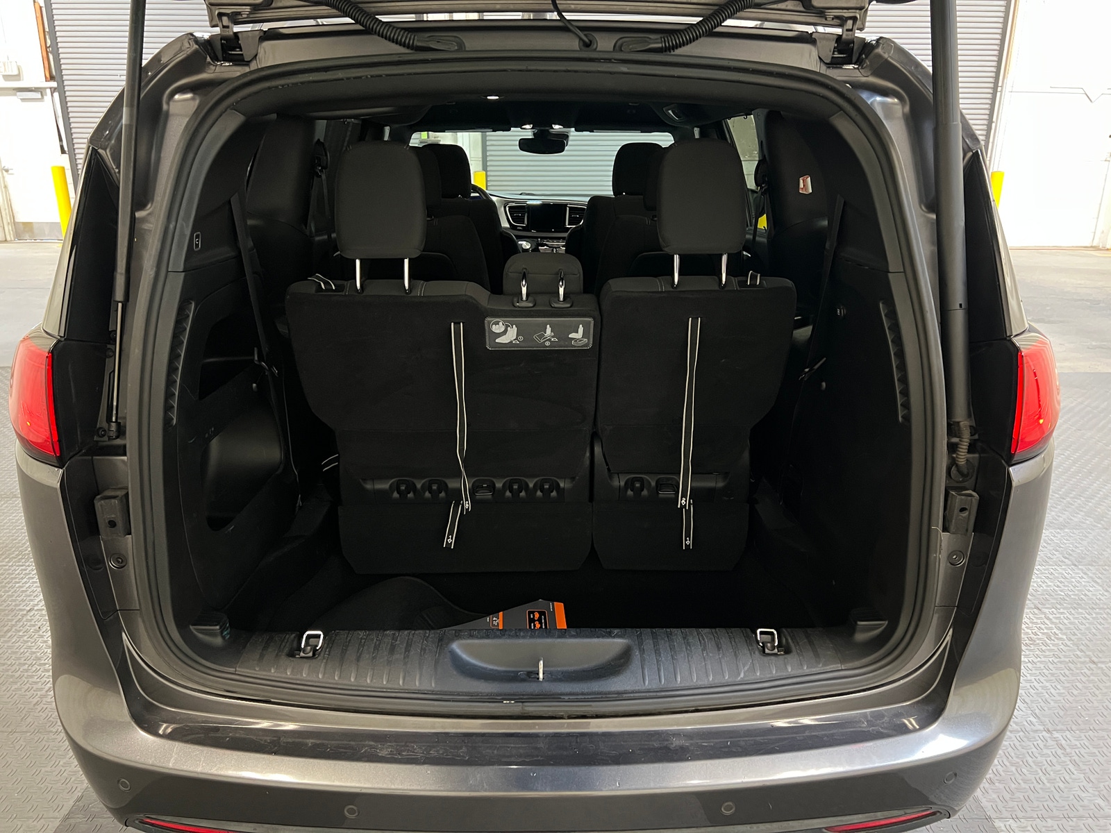 Thumbnail: 2019 Chrysler Pacifica - 7