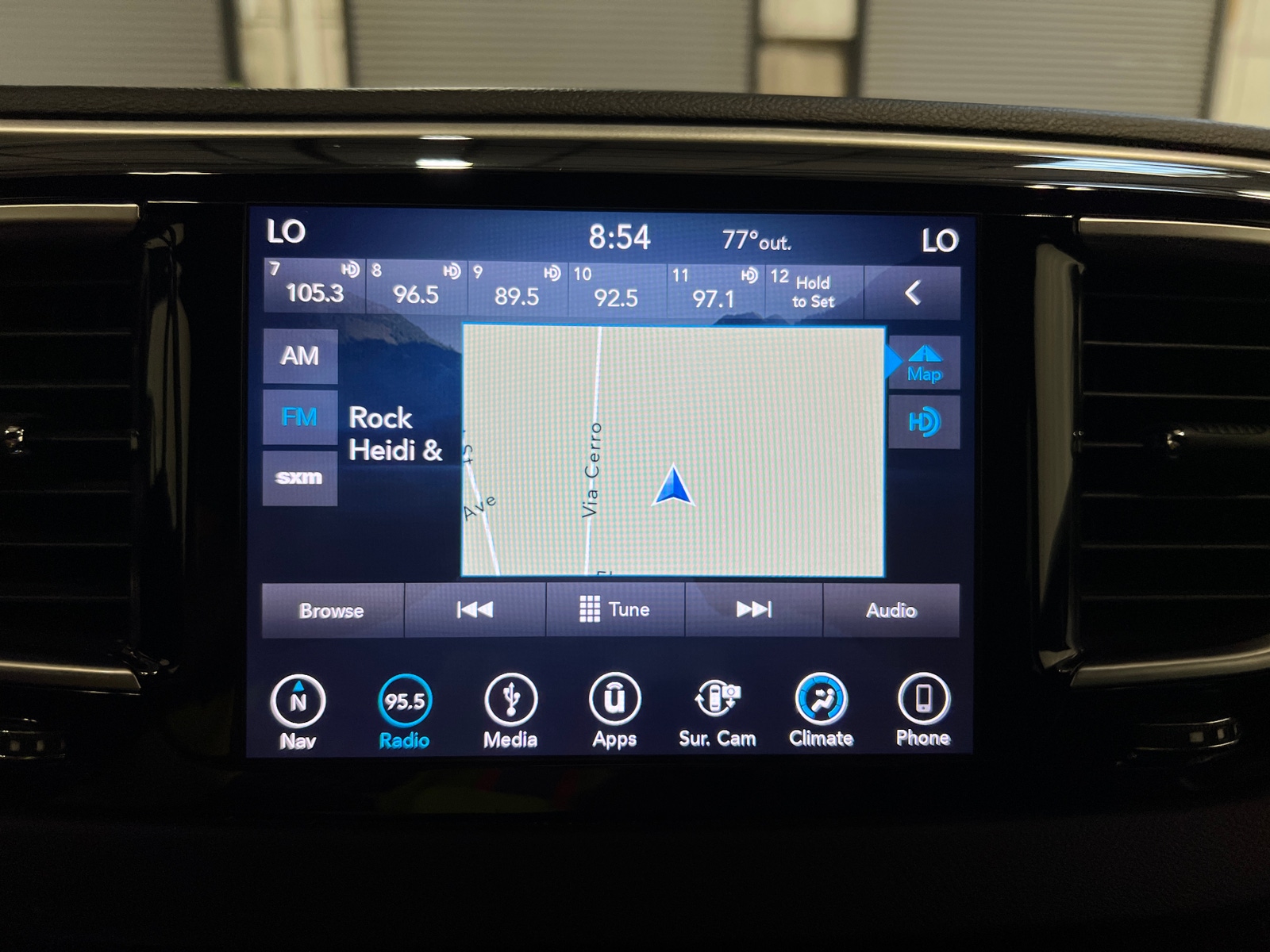 Thumbnail: 2019 Chrysler Pacifica - 4