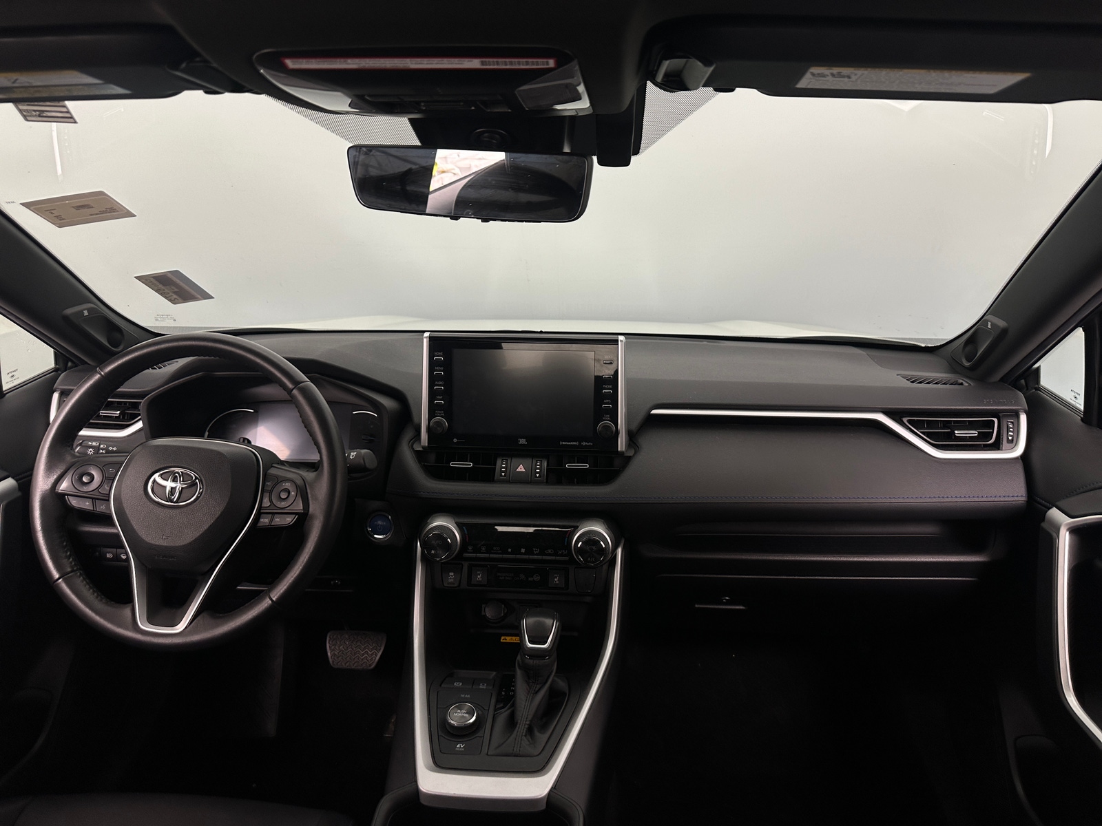 Thumbnail: 2022 Toyota RAV4 - 3