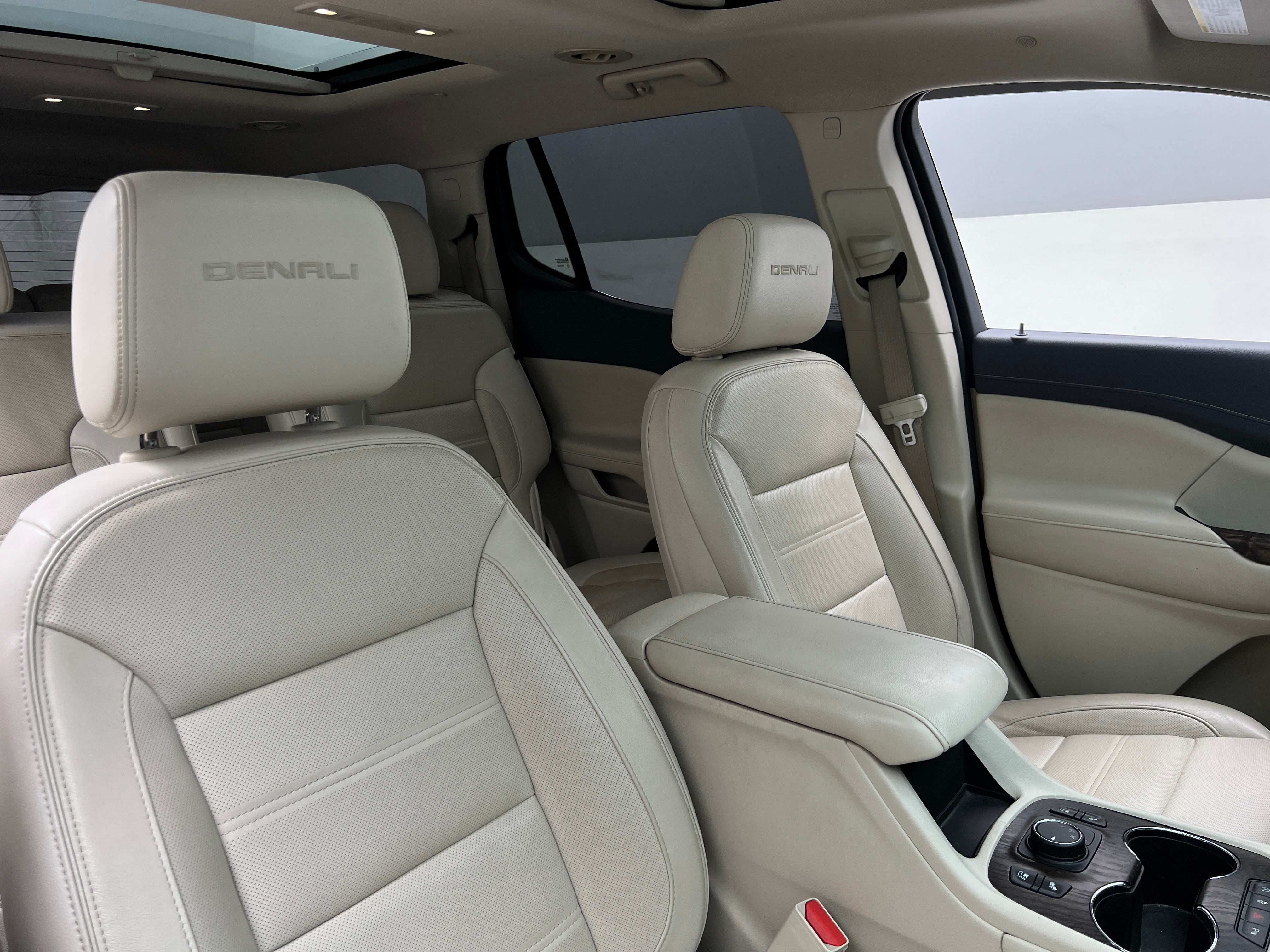 2020 GMC Acadia