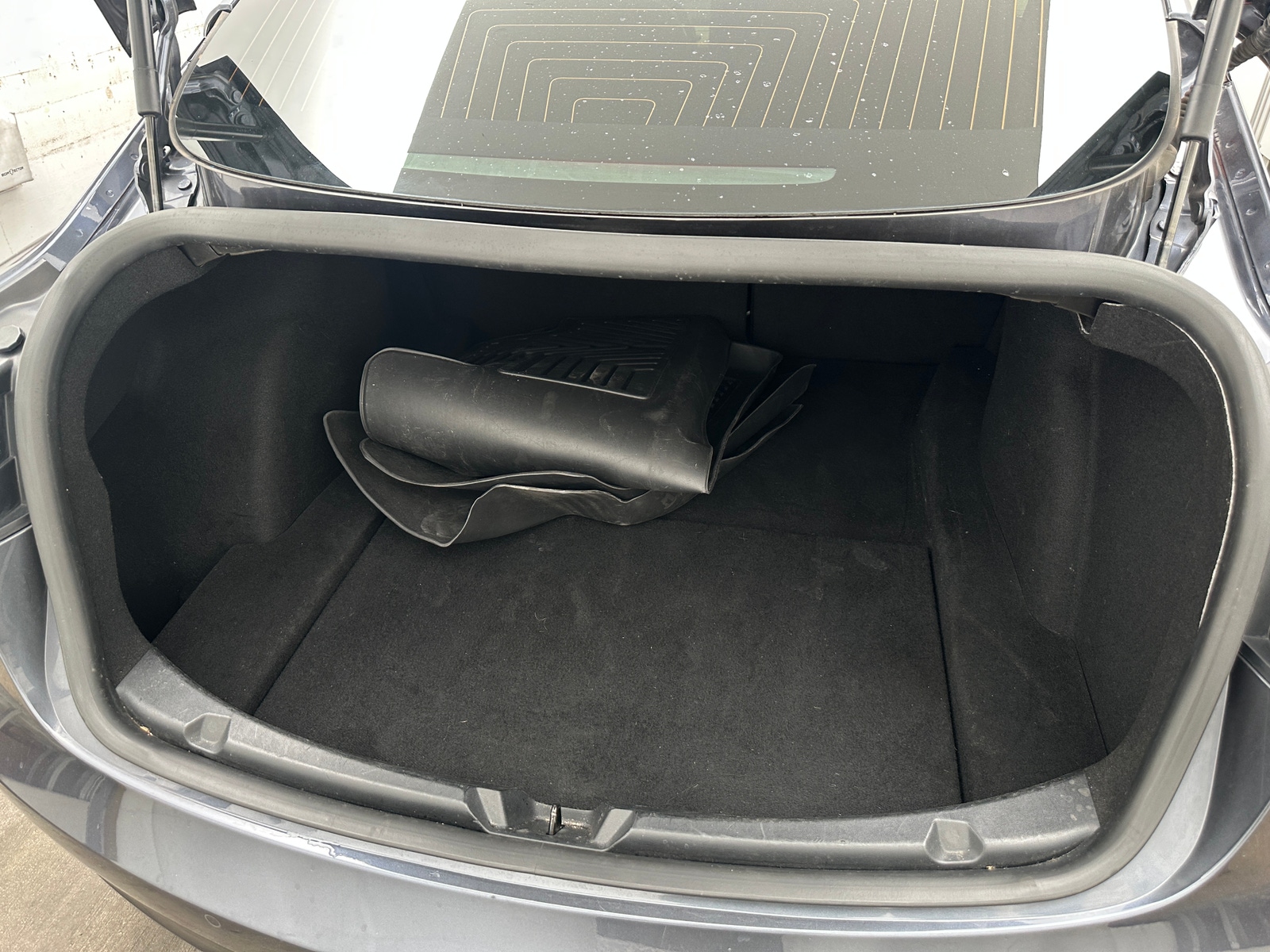 Thumbnail: 2018 Tesla Model 3 - 6