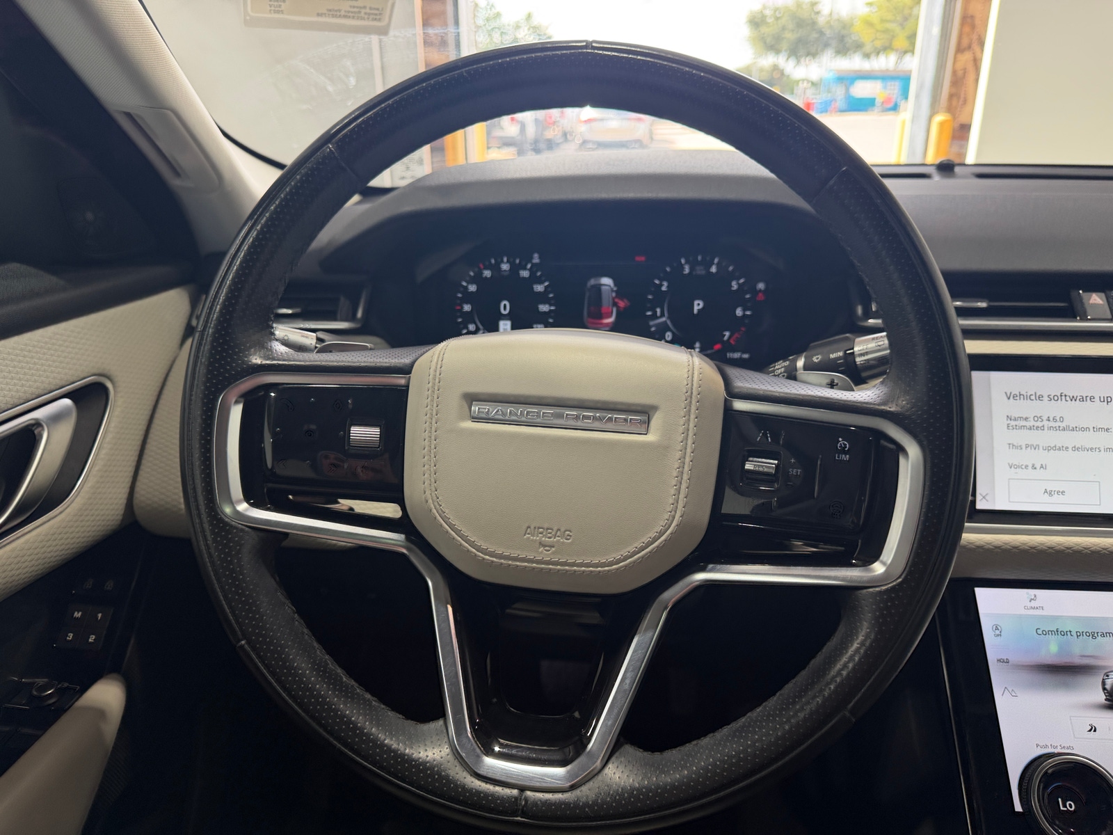 Thumbnail: 2021 Land Rover Range Rover Velar - 4