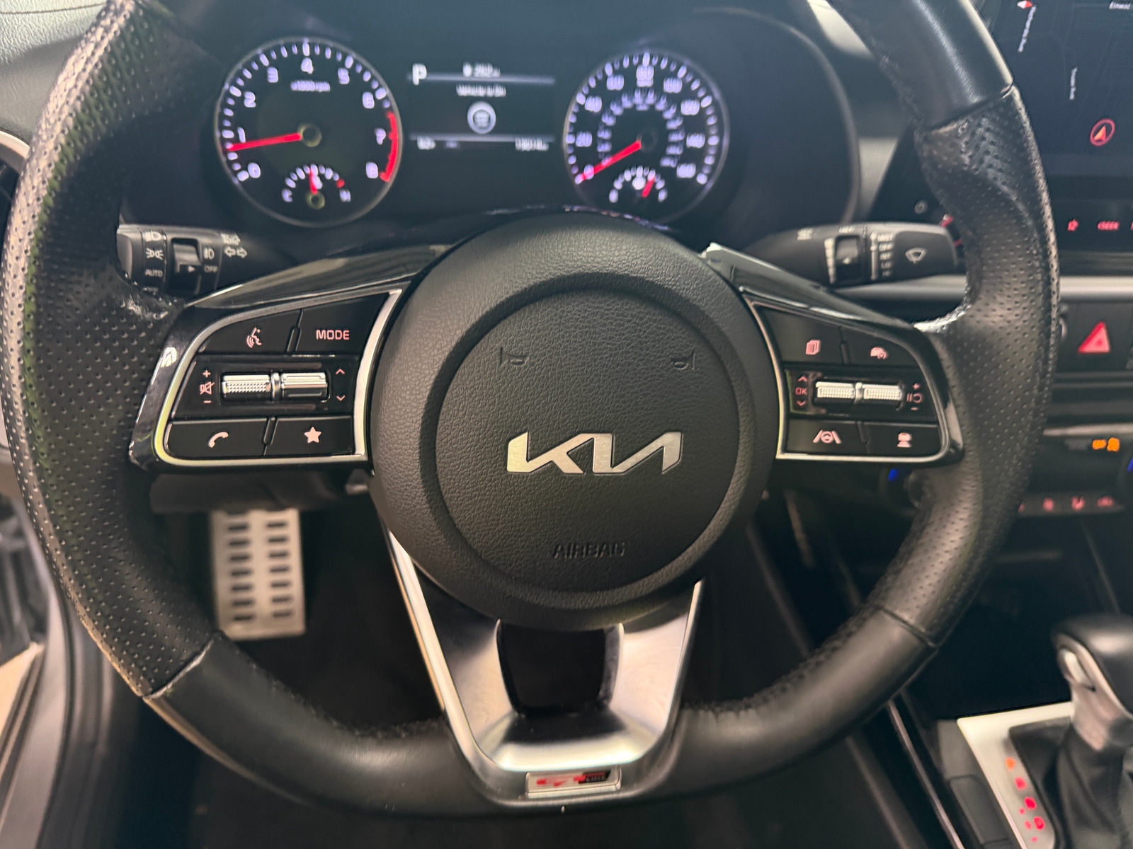 Thumbnail: 2022 Kia Forte - 4