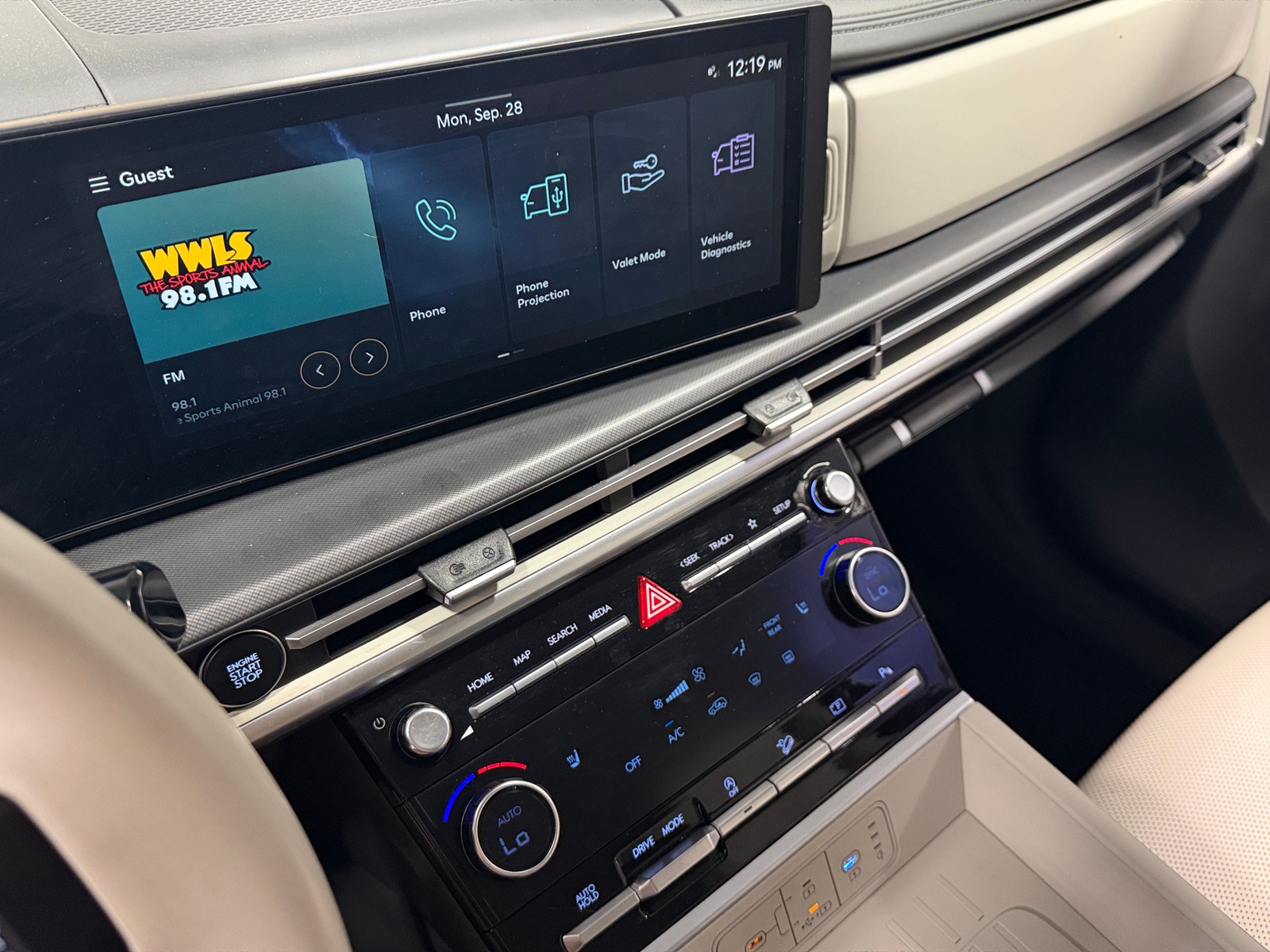 Thumbnail: 2026 Hyundai Santa Fe - 3