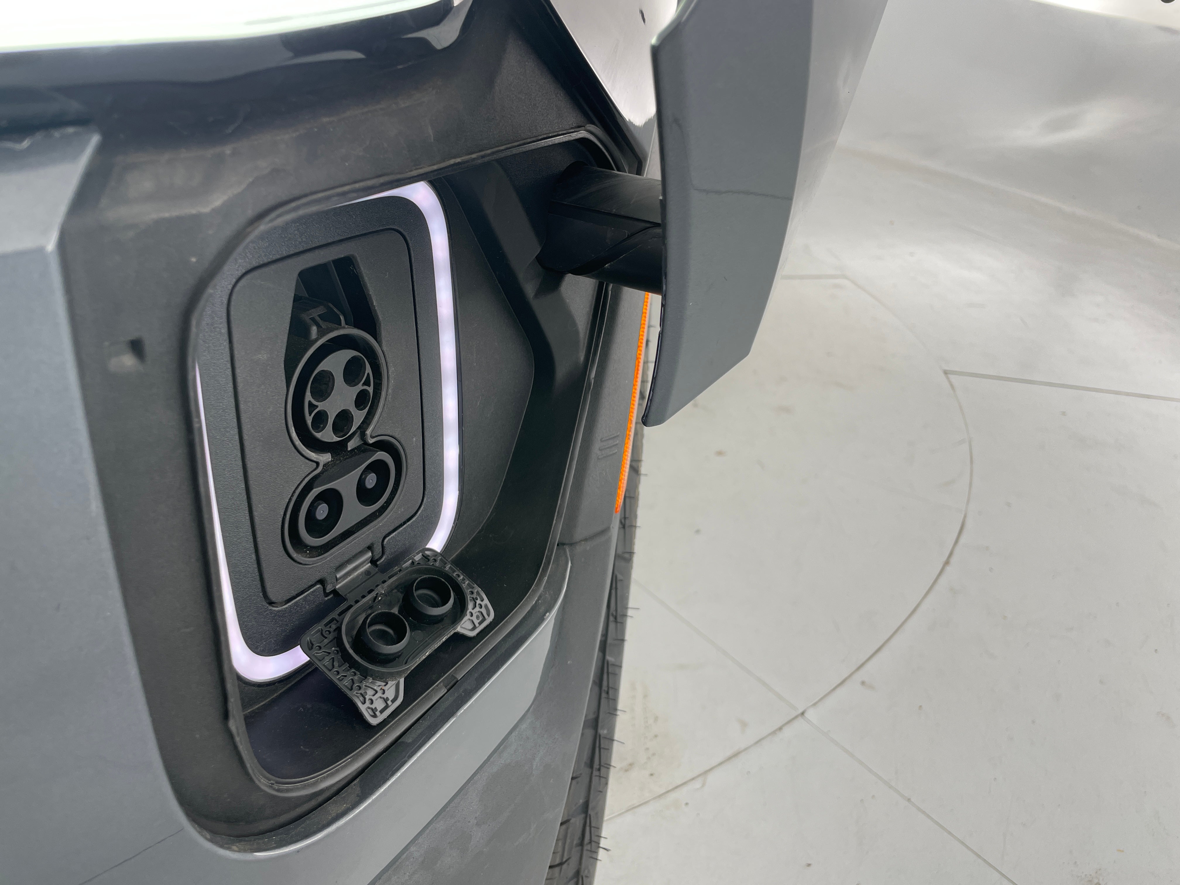 2023 Rivian R1T