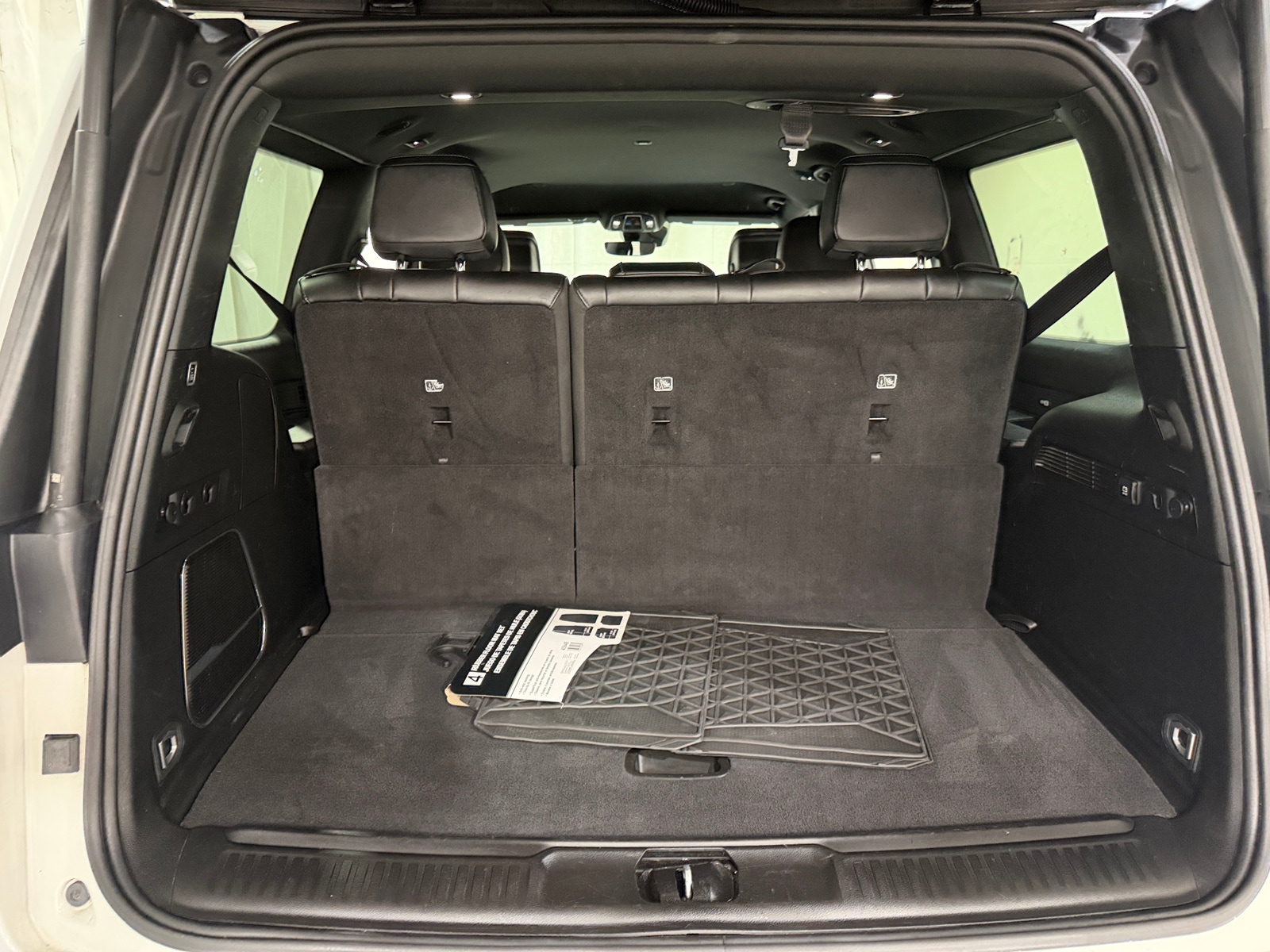 Thumbnail: 2024 Jeep Wagoneer - 6