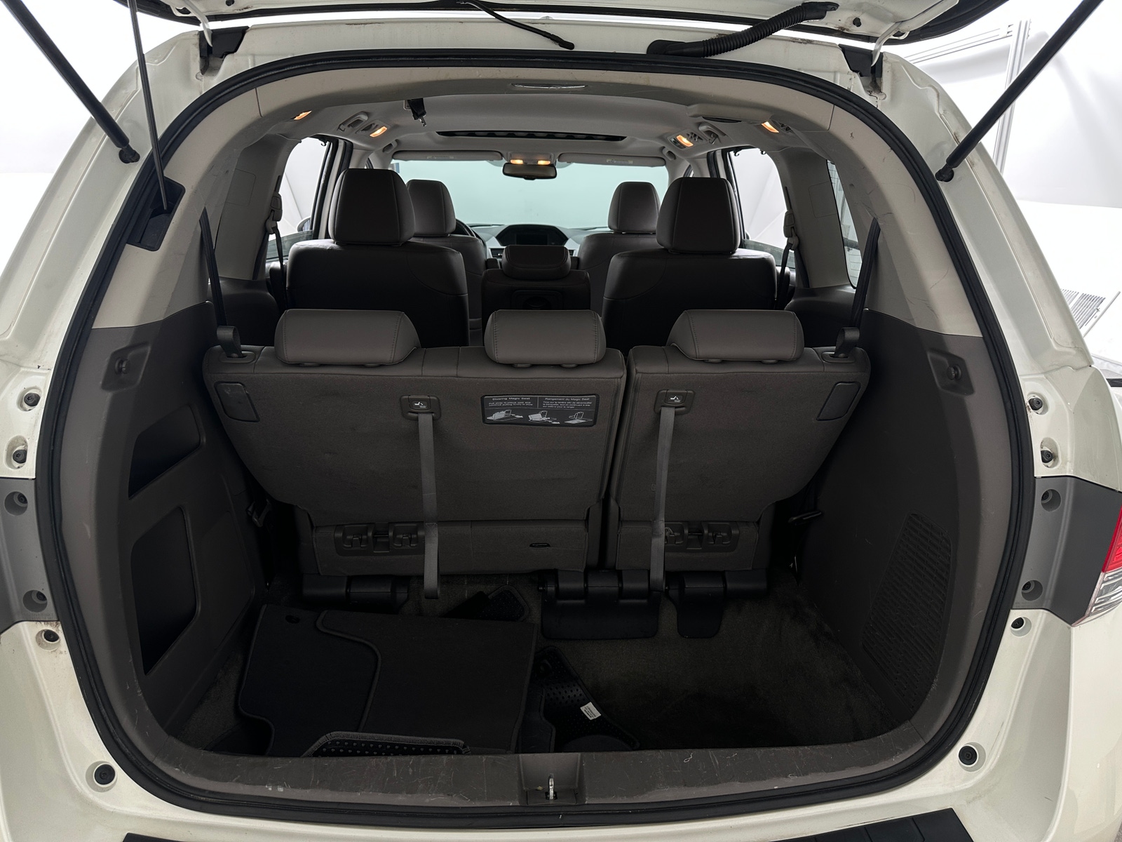 Thumbnail: 2015 Honda Odyssey - 6