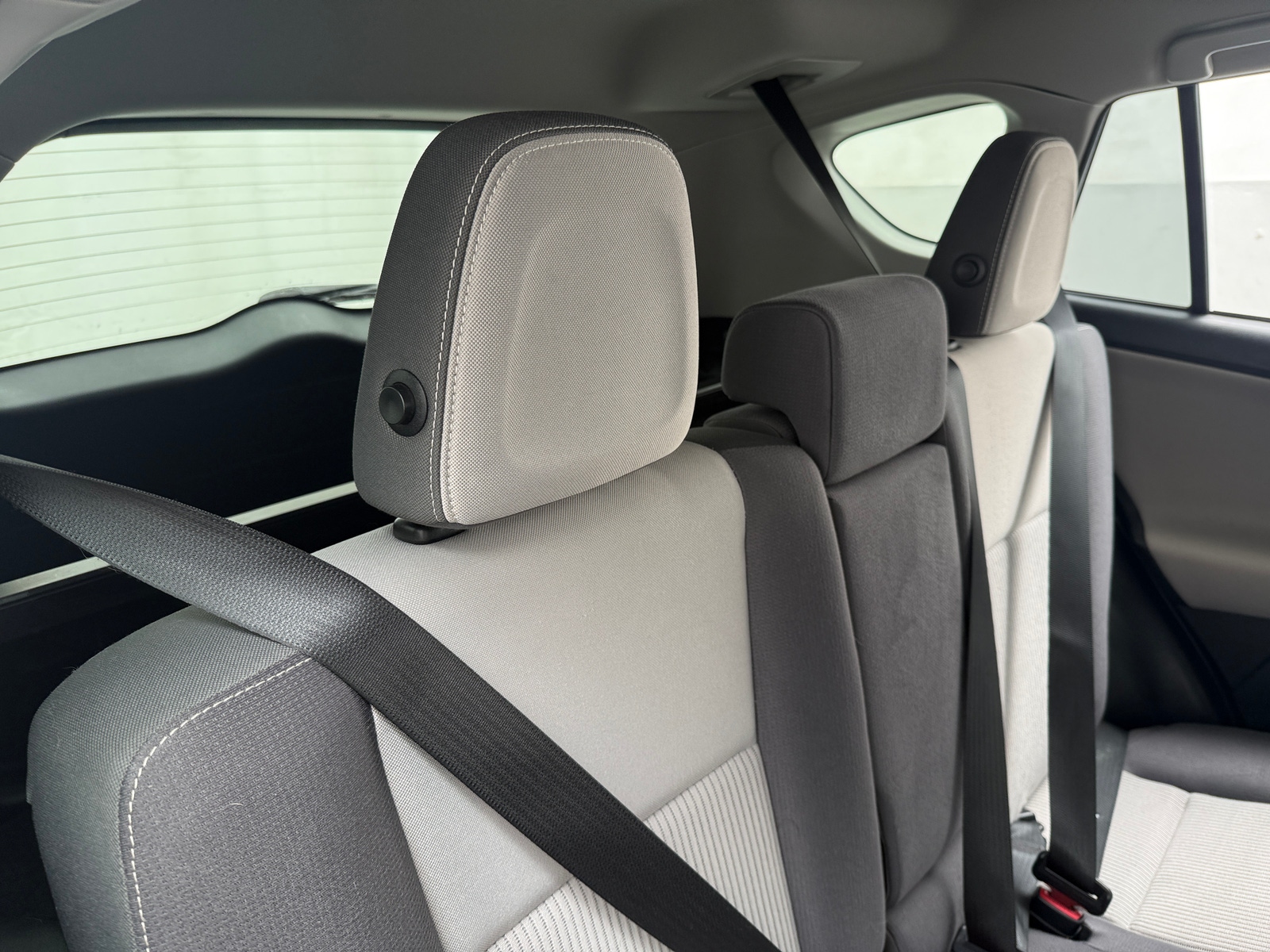 Thumbnail: 2015 Toyota RAV4 - 6