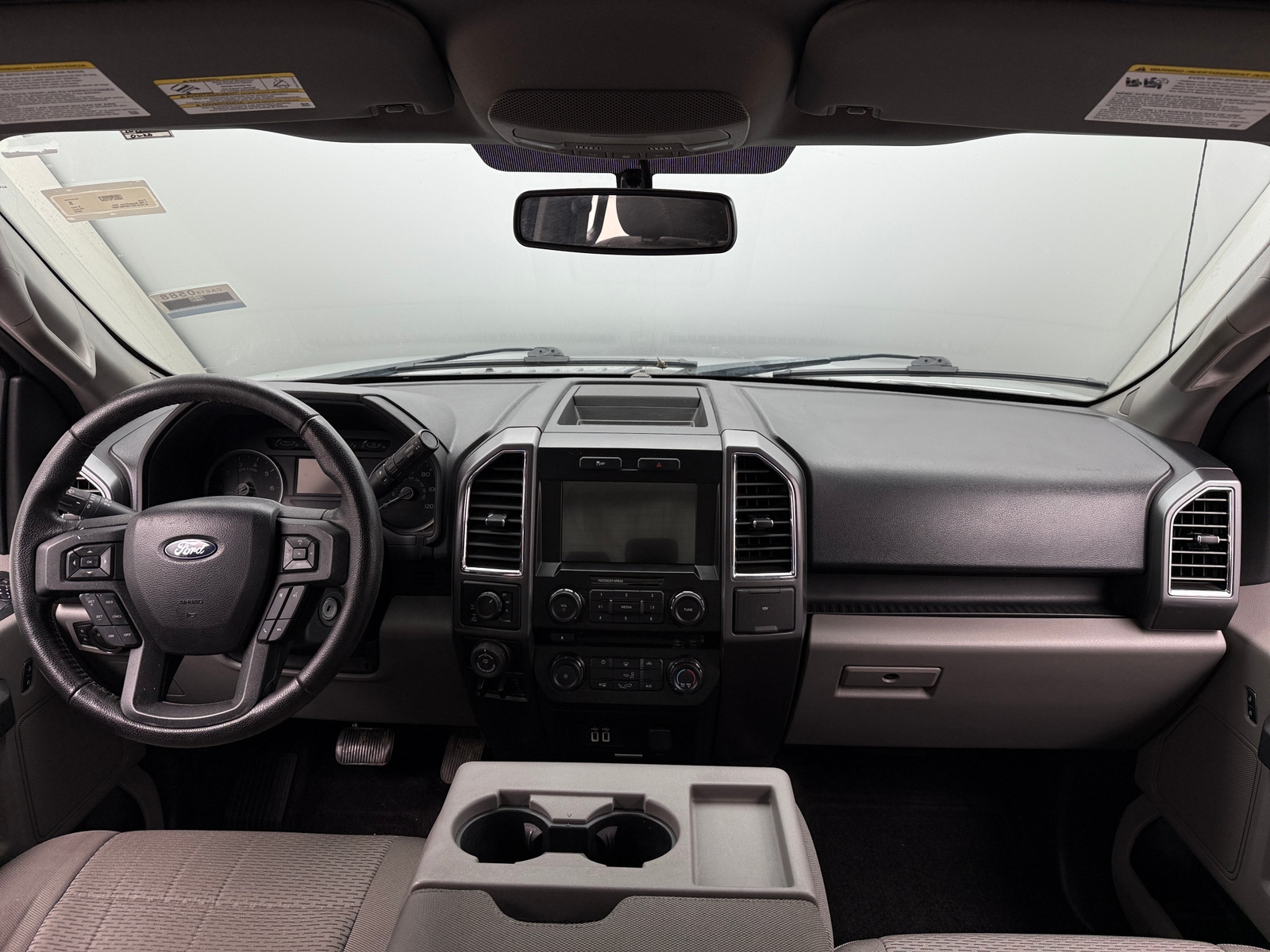 Thumbnail: 2016 Ford Econoline - 3