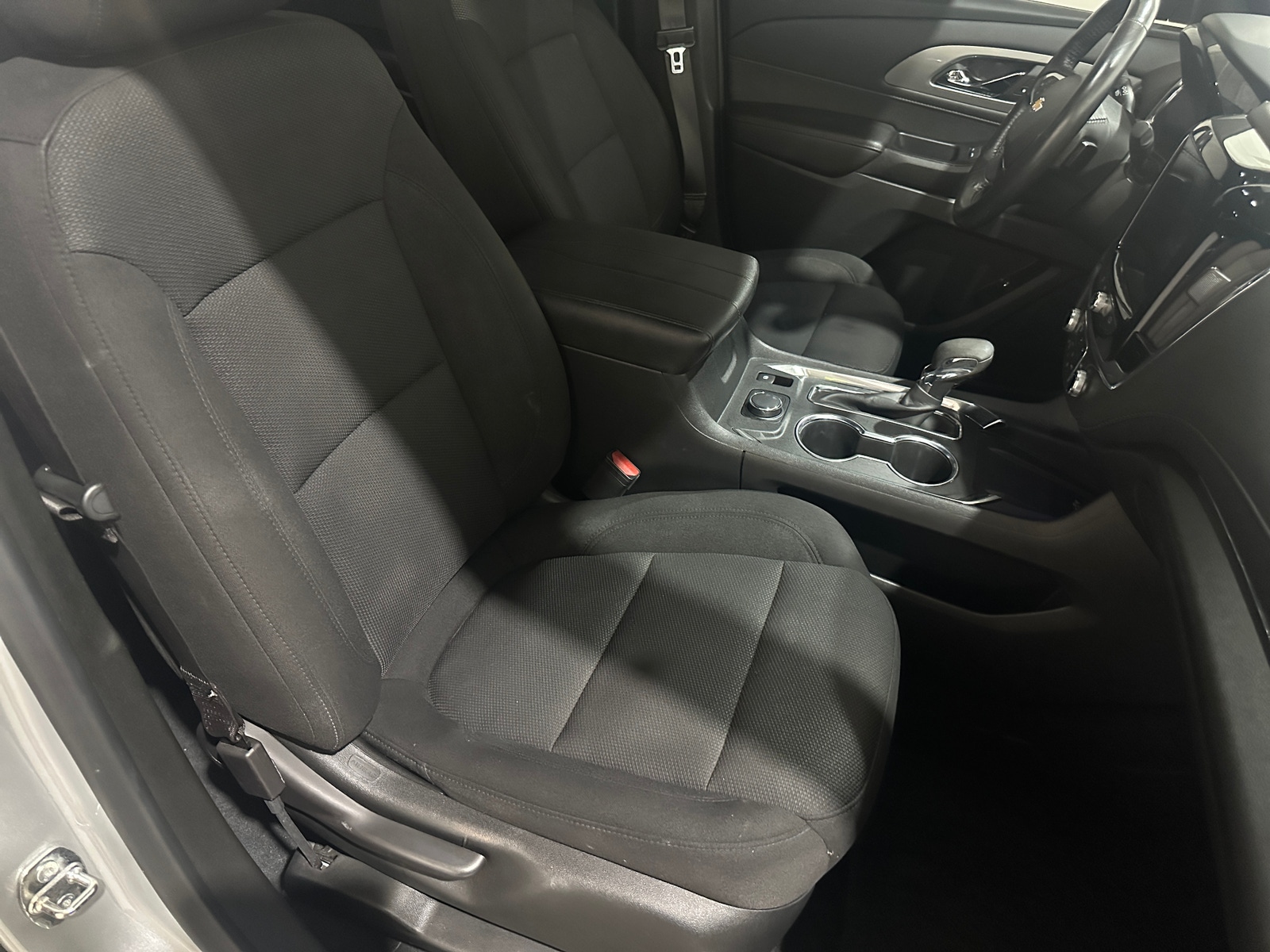 Thumbnail: 2022 Chevrolet Traverse - 2
