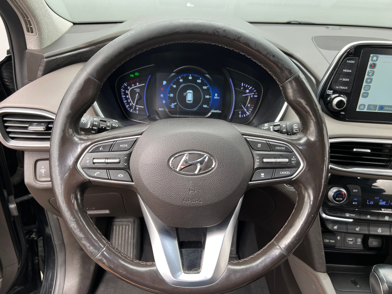 Thumbnail: 2020 Hyundai Santa Fe - 4
