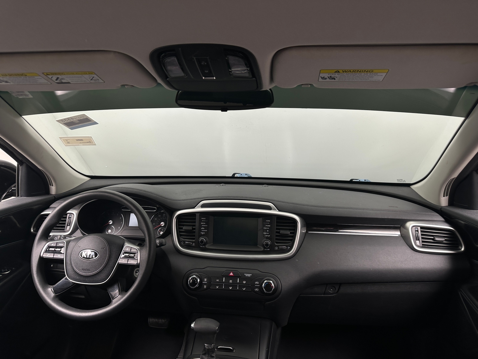 Thumbnail: 2019 Kia Sorento - 3