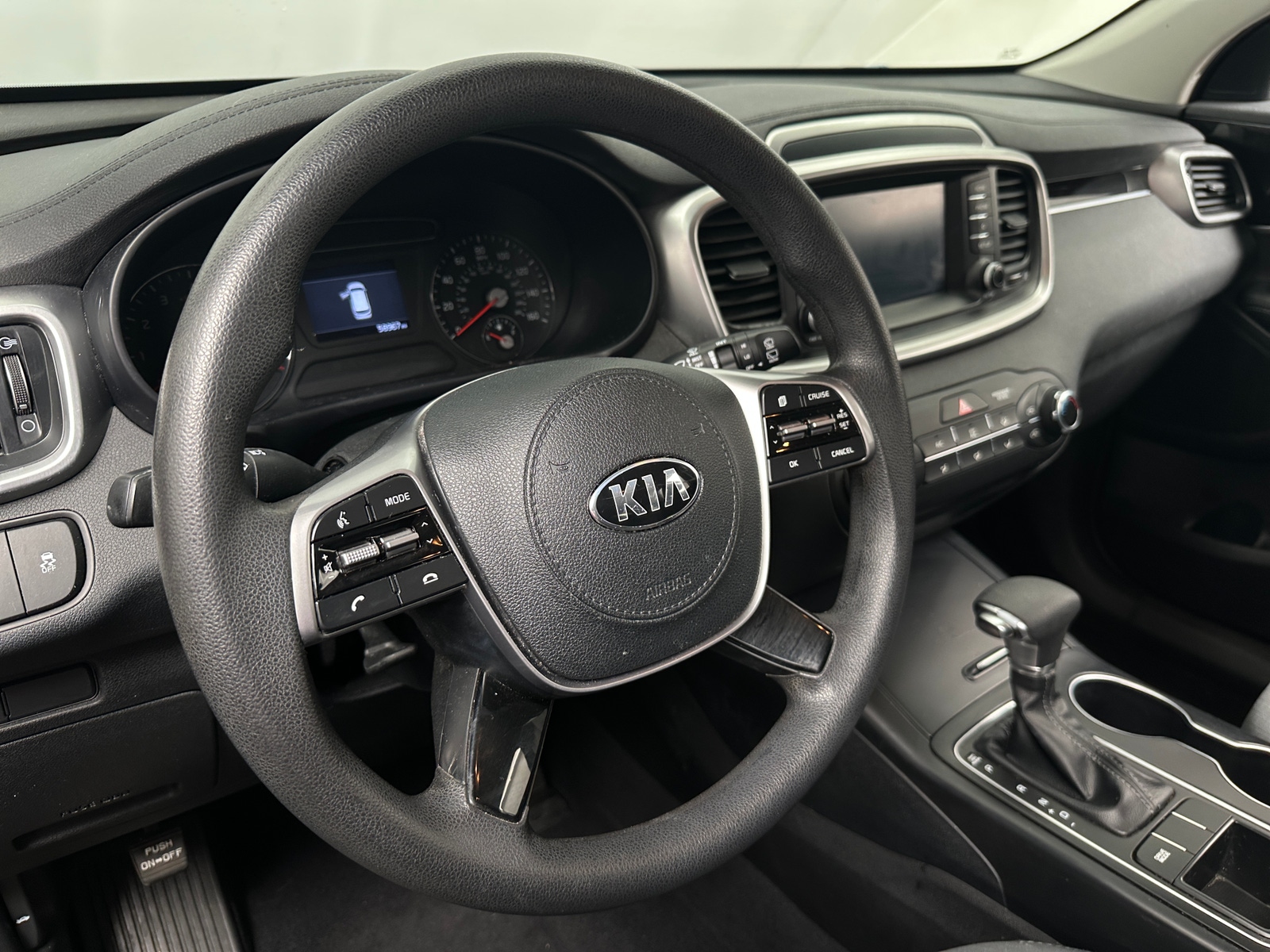 Thumbnail: 2019 Kia Sorento - 5