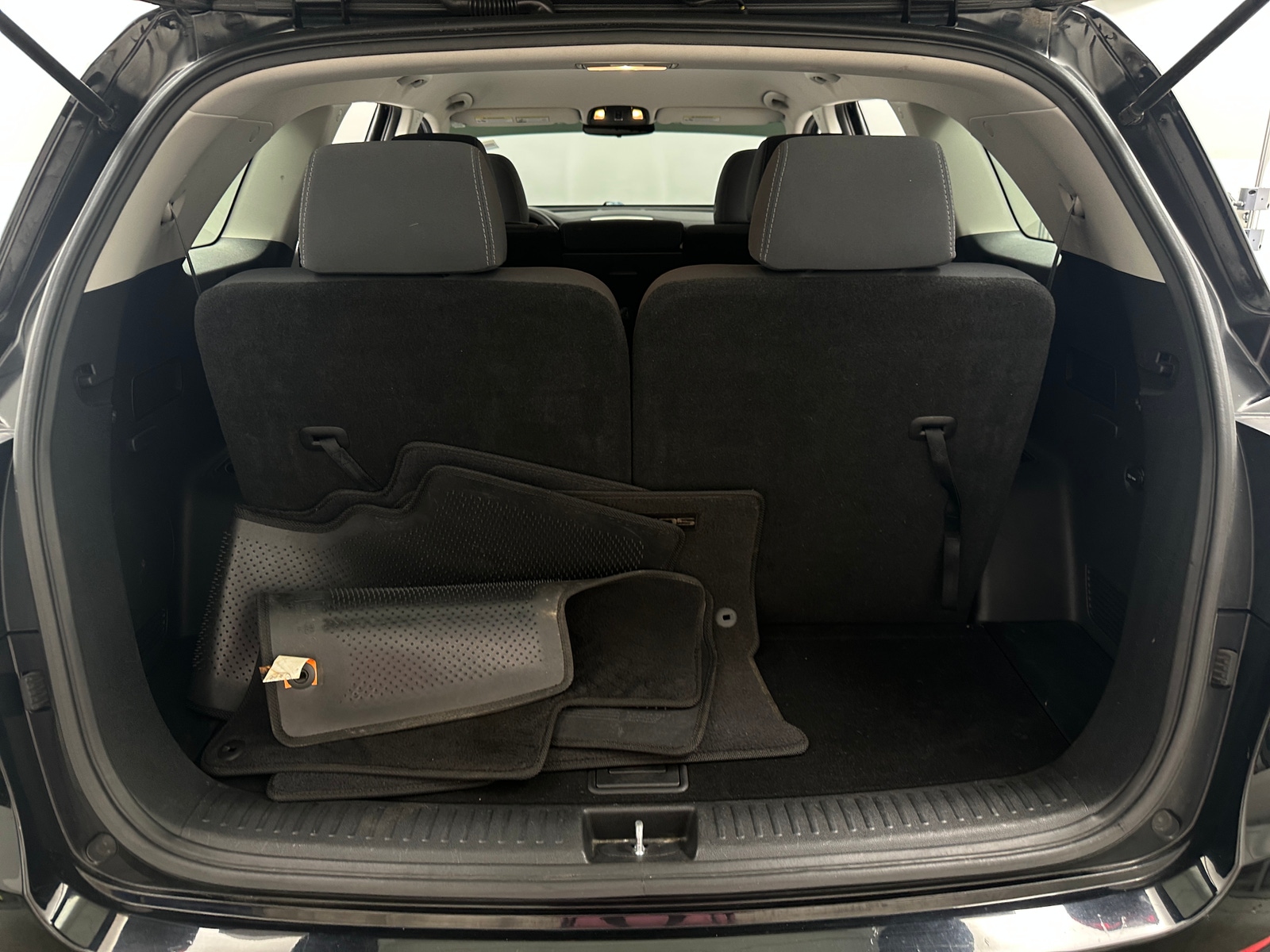 Thumbnail: 2019 Kia Sorento - 7