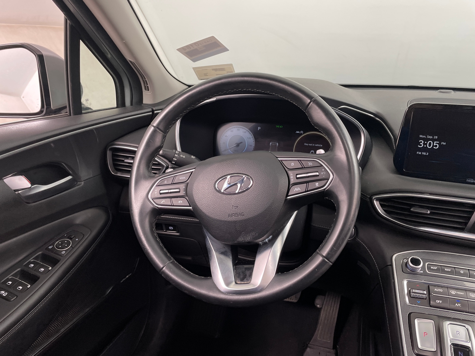 Thumbnail: 2023 Hyundai Santa Fe - 4