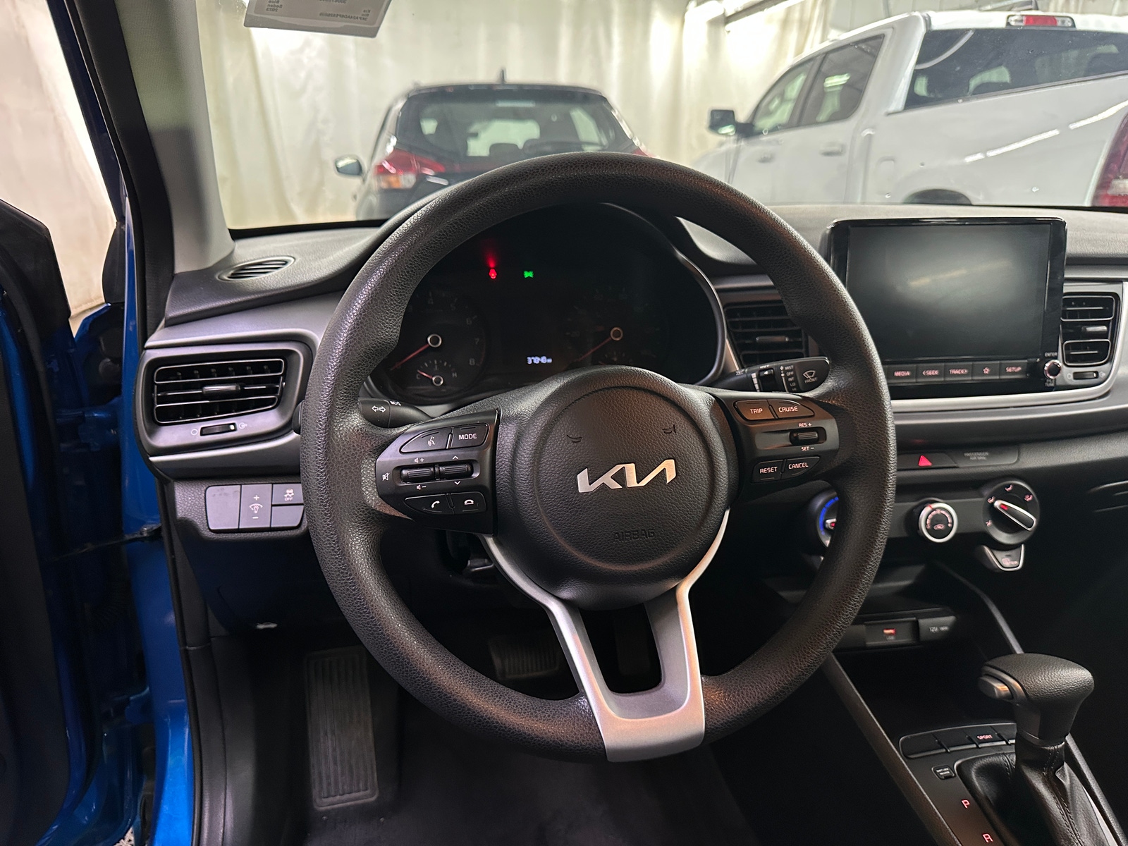 Thumbnail: 2023 Kia Rio - 5