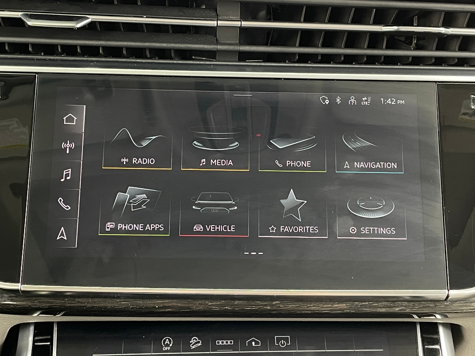 Thumbnail: 2024 Audi Q7 - 3
