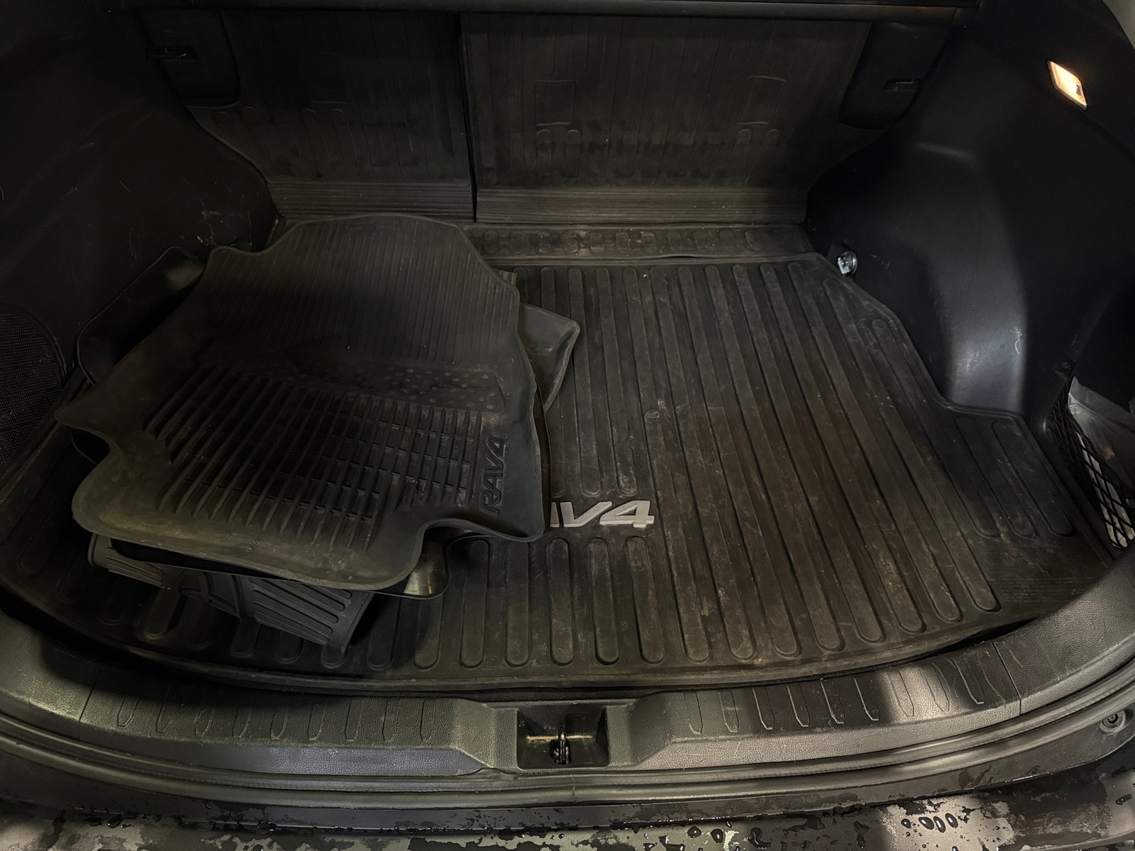 Thumbnail: 2021 Toyota RAV4 - 6