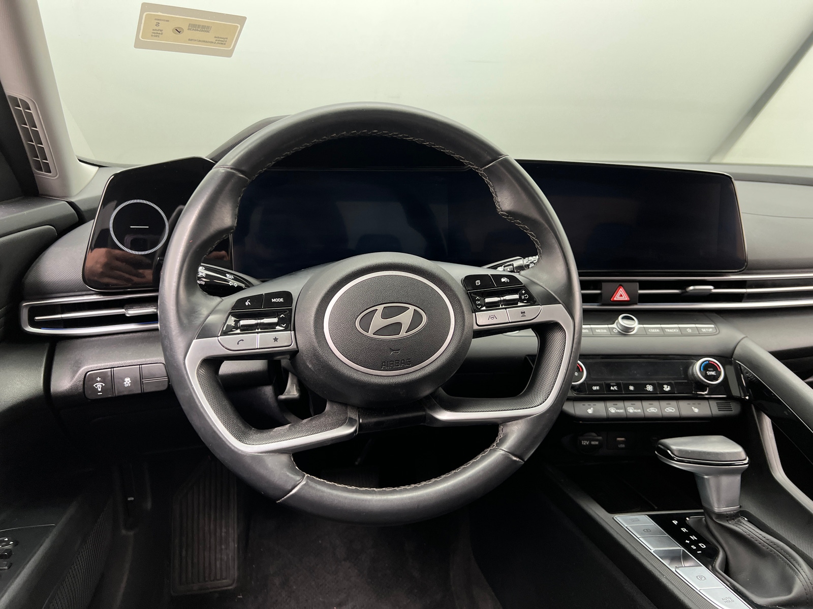 Thumbnail: 2024 Hyundai Elantra - 5