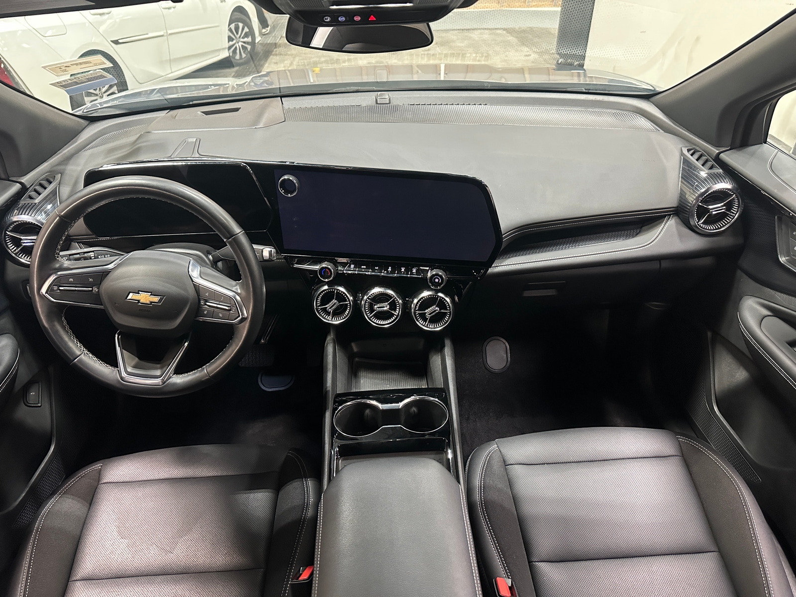 Thumbnail: 2024 Chevrolet Blazer EV - 2