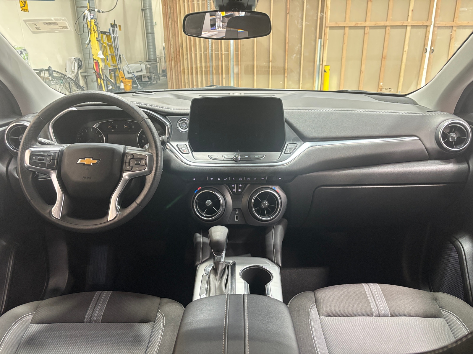 Thumbnail: 2025 Chevrolet Blazer - 3