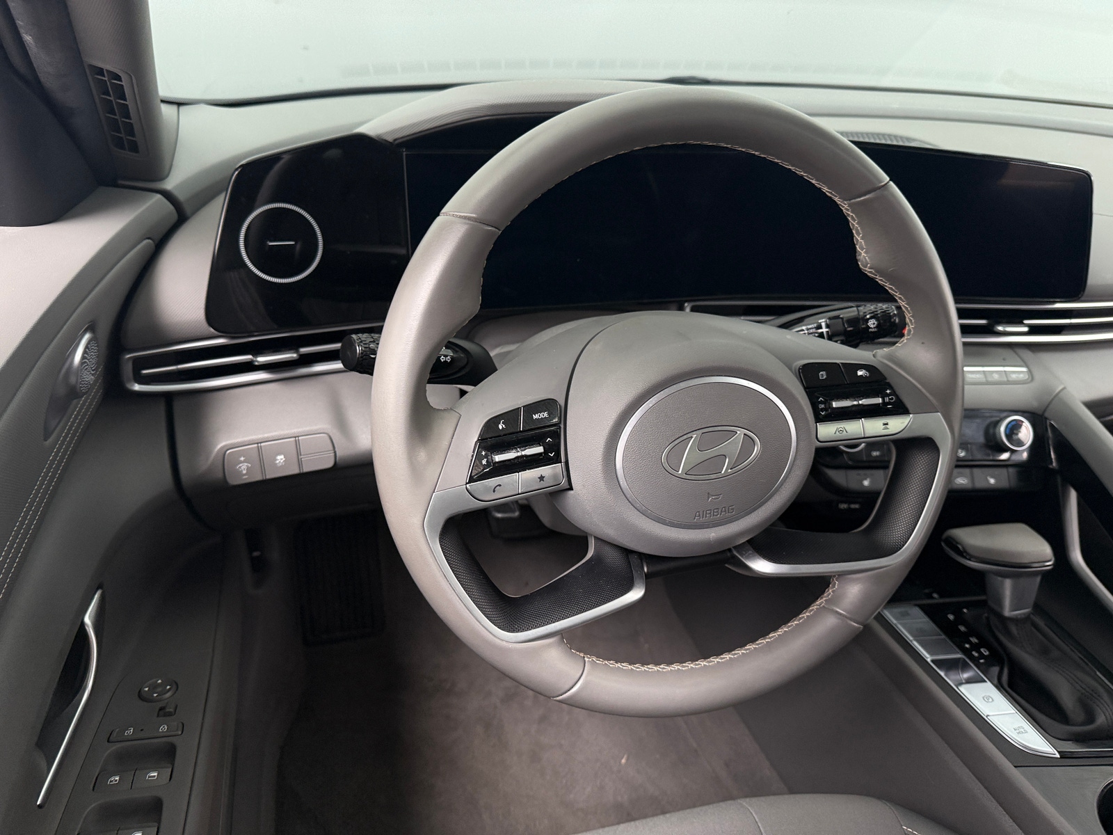Thumbnail: 2024 Hyundai Elantra - 5