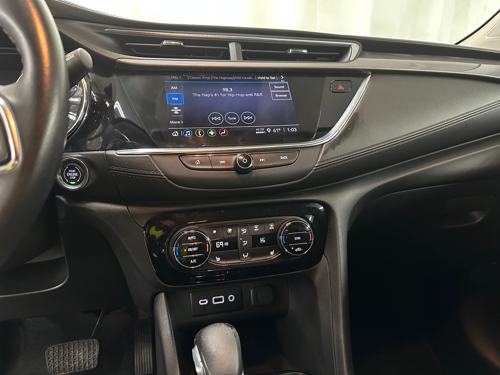 Thumbnail: 2021 Buick Encore GX - 3