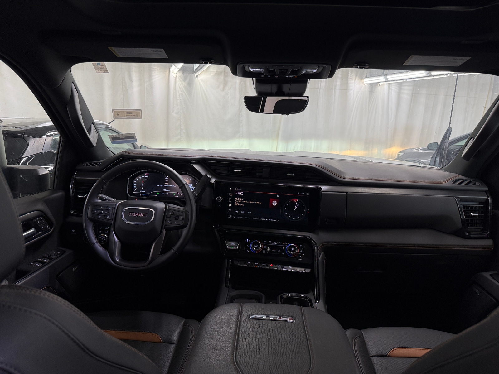 Thumbnail: 2025 GMC Sierra 2500 - 2