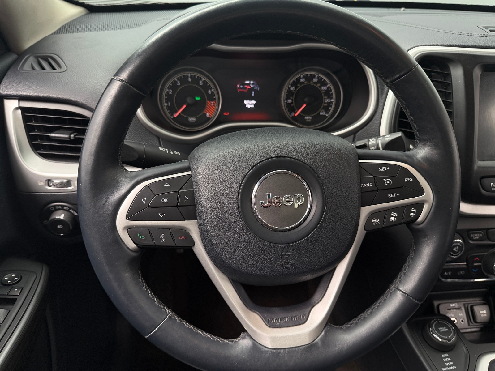 Thumbnail: 2014 Jeep Cherokee - 4