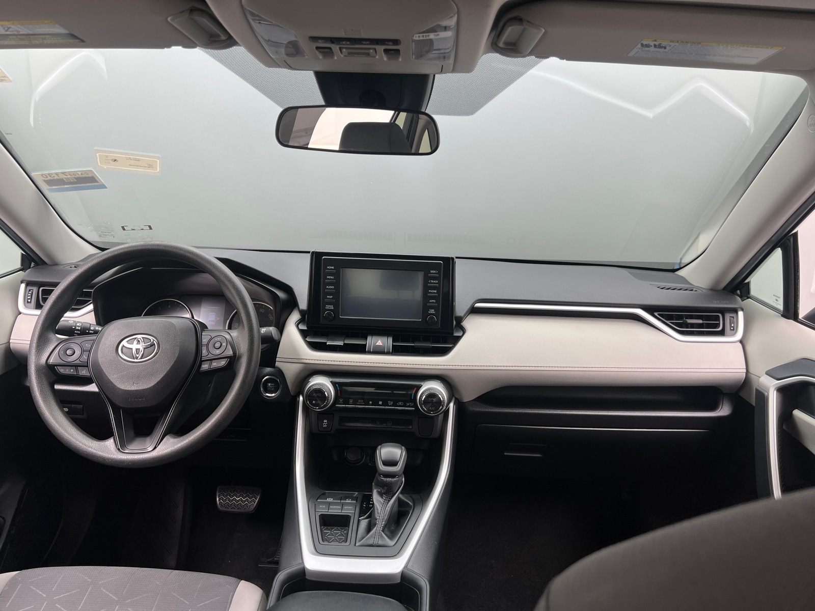 Thumbnail: 2019 Toyota RAV4 - 3
