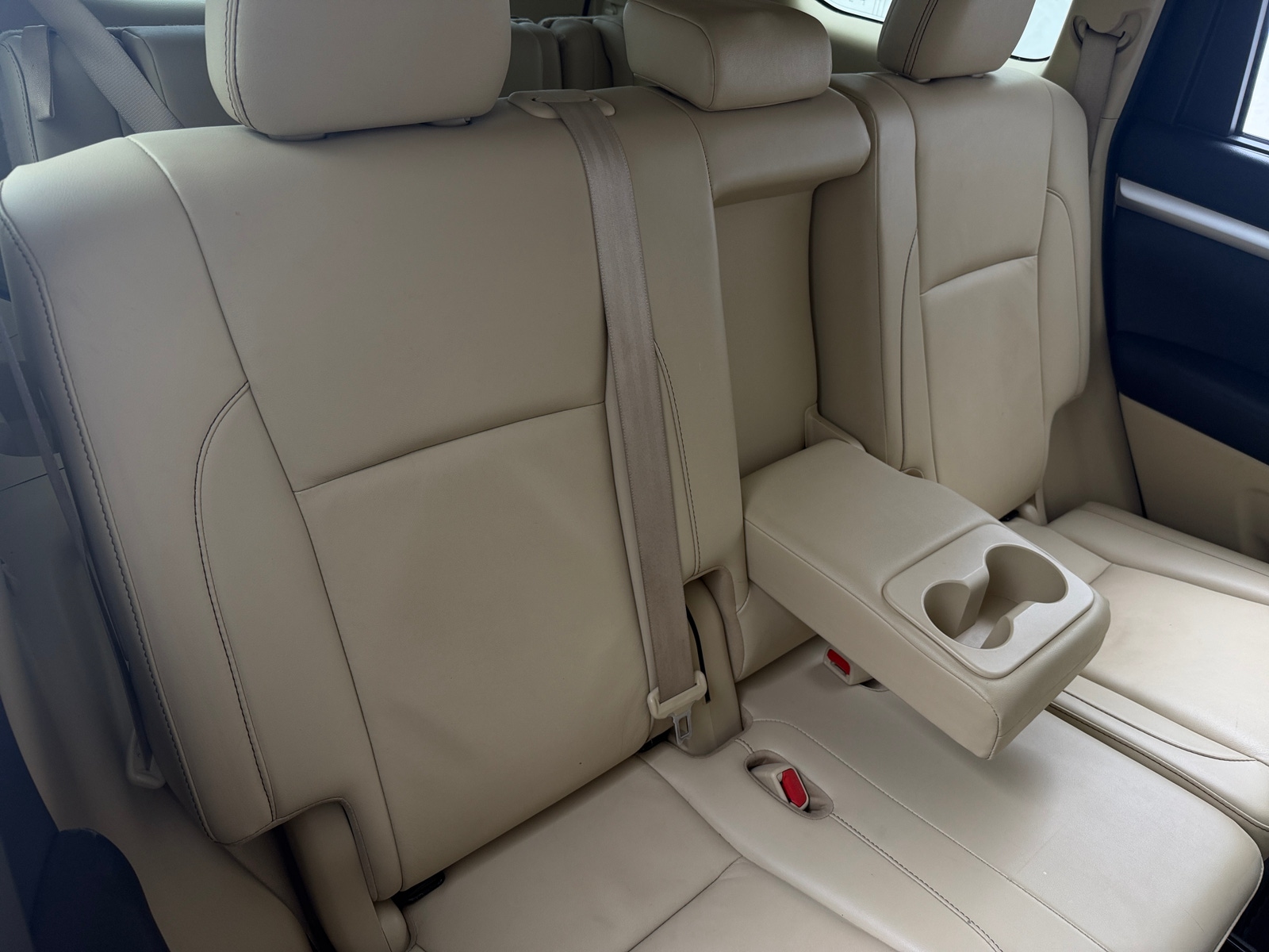 Thumbnail: 2019 Toyota Highlander - 6