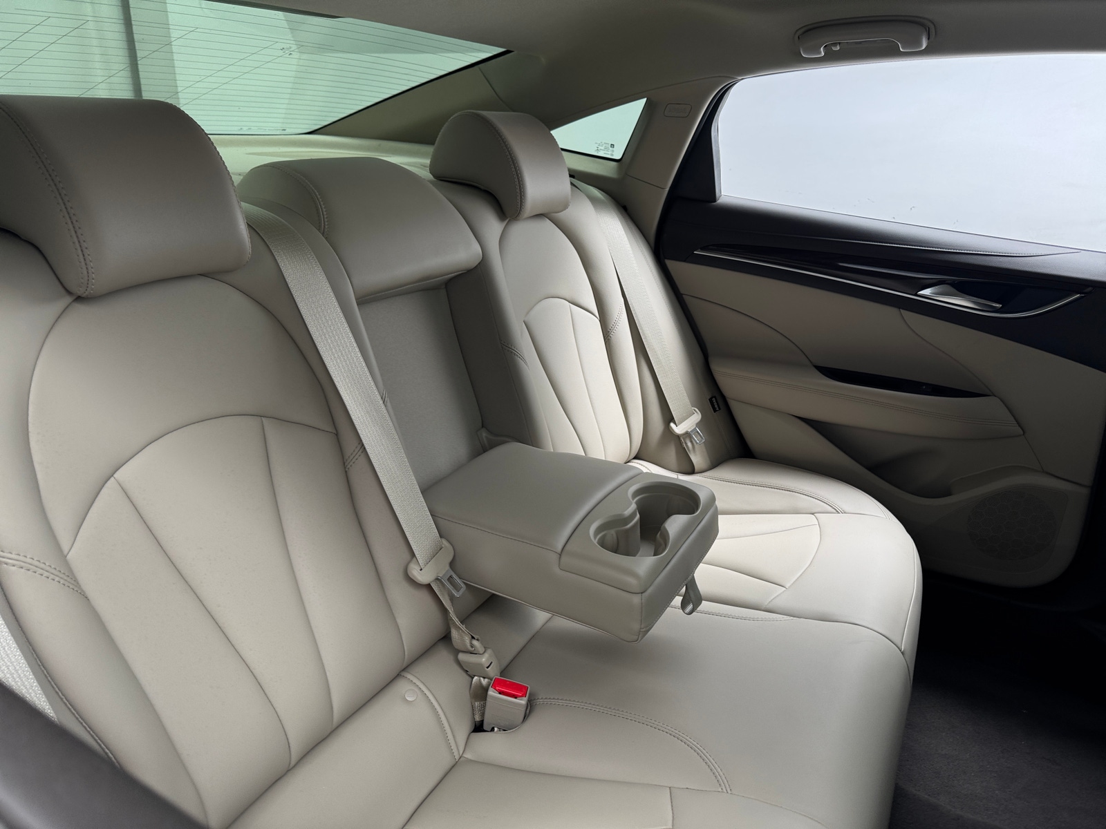 Thumbnail: 2017 Buick LaCrosse - 5