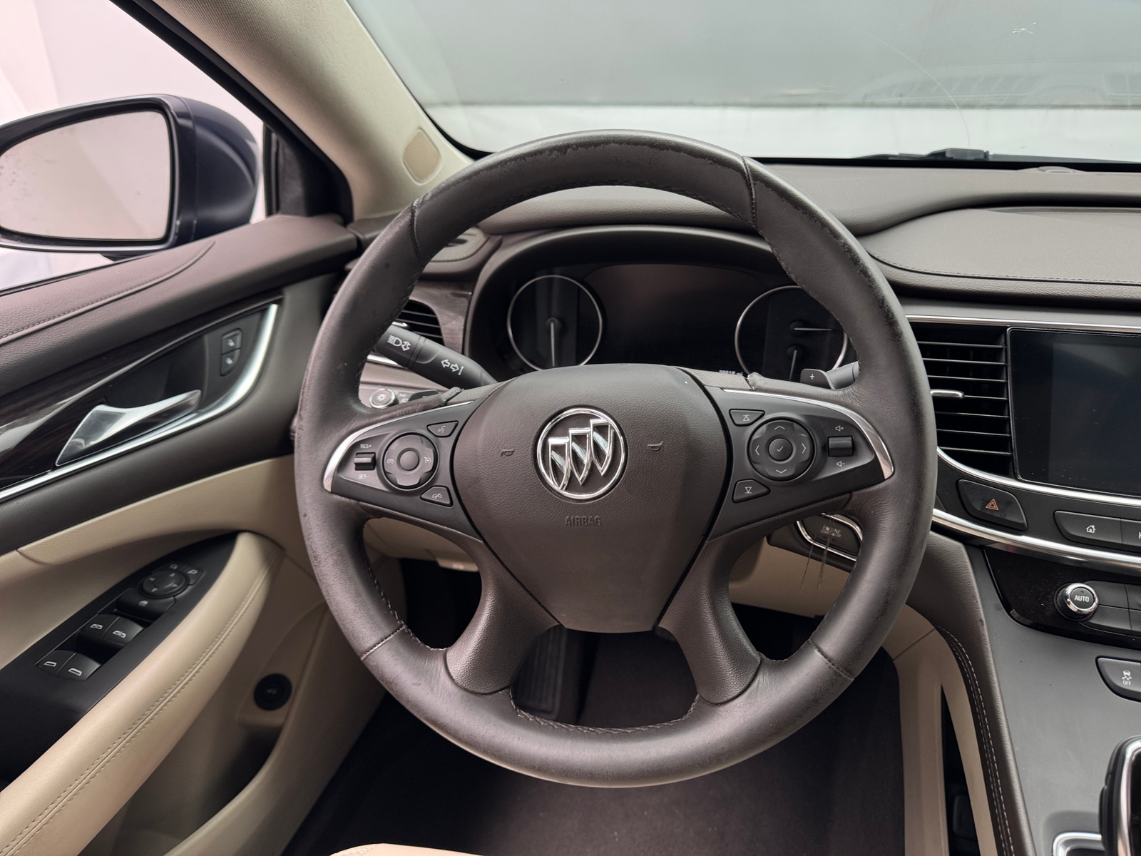 Thumbnail: 2017 Buick LaCrosse - 4