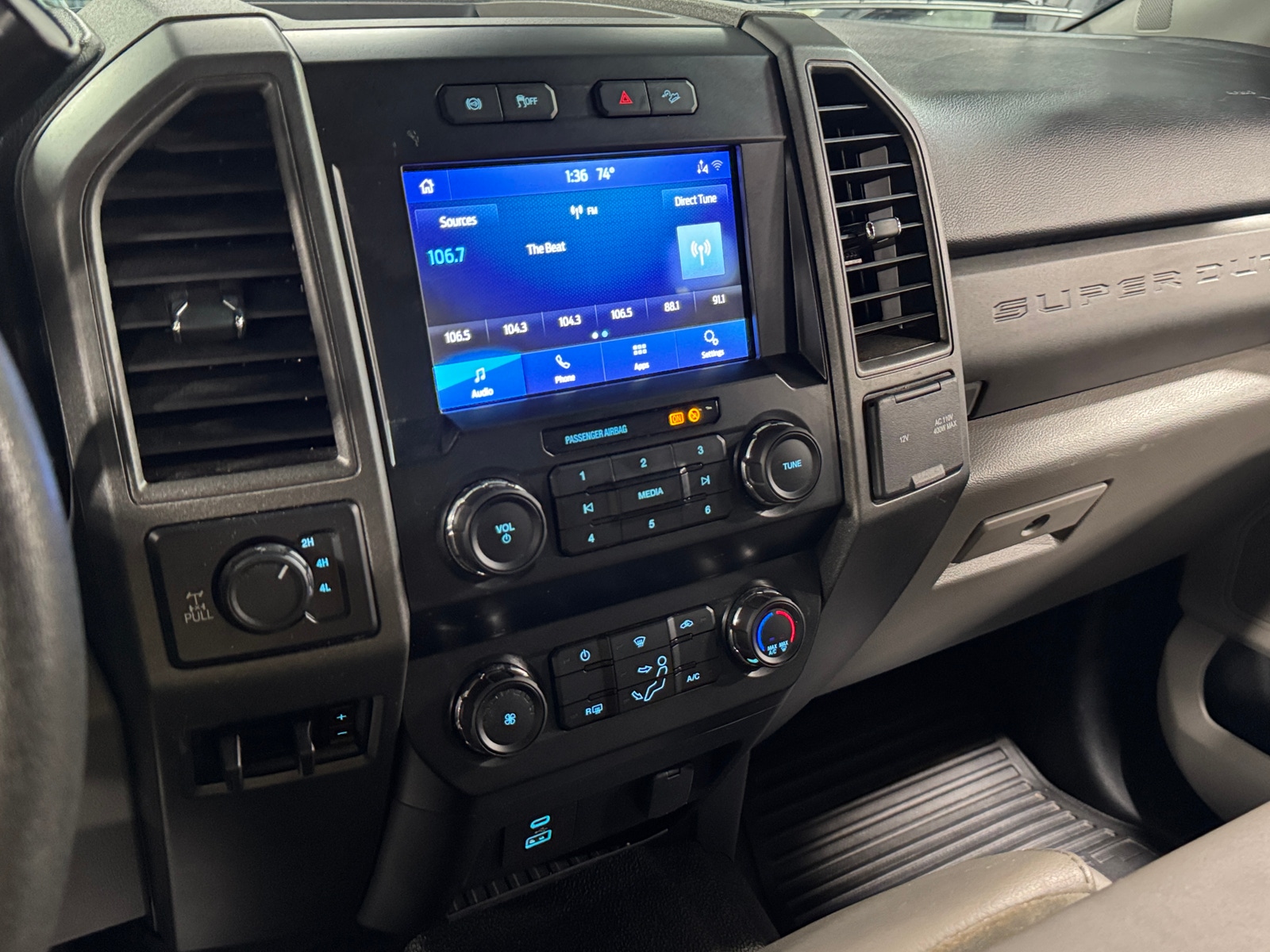 Thumbnail: 2020 Ford Econoline - 3
