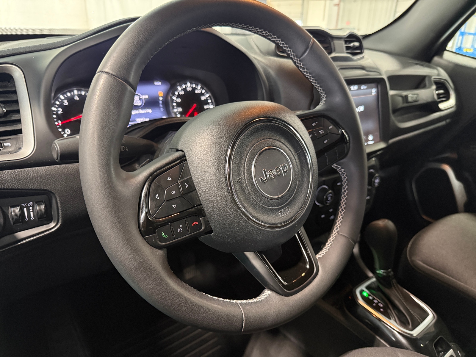 Thumbnail: 2021 Jeep Renegade - 5