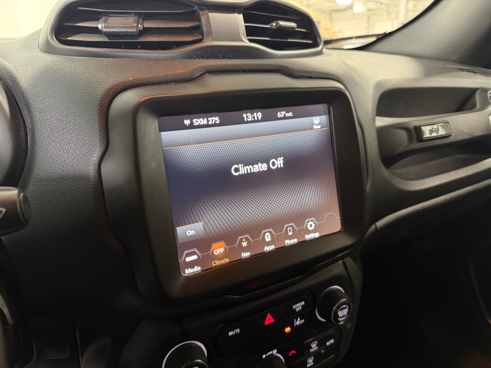 Thumbnail: 2021 Jeep Renegade - 4