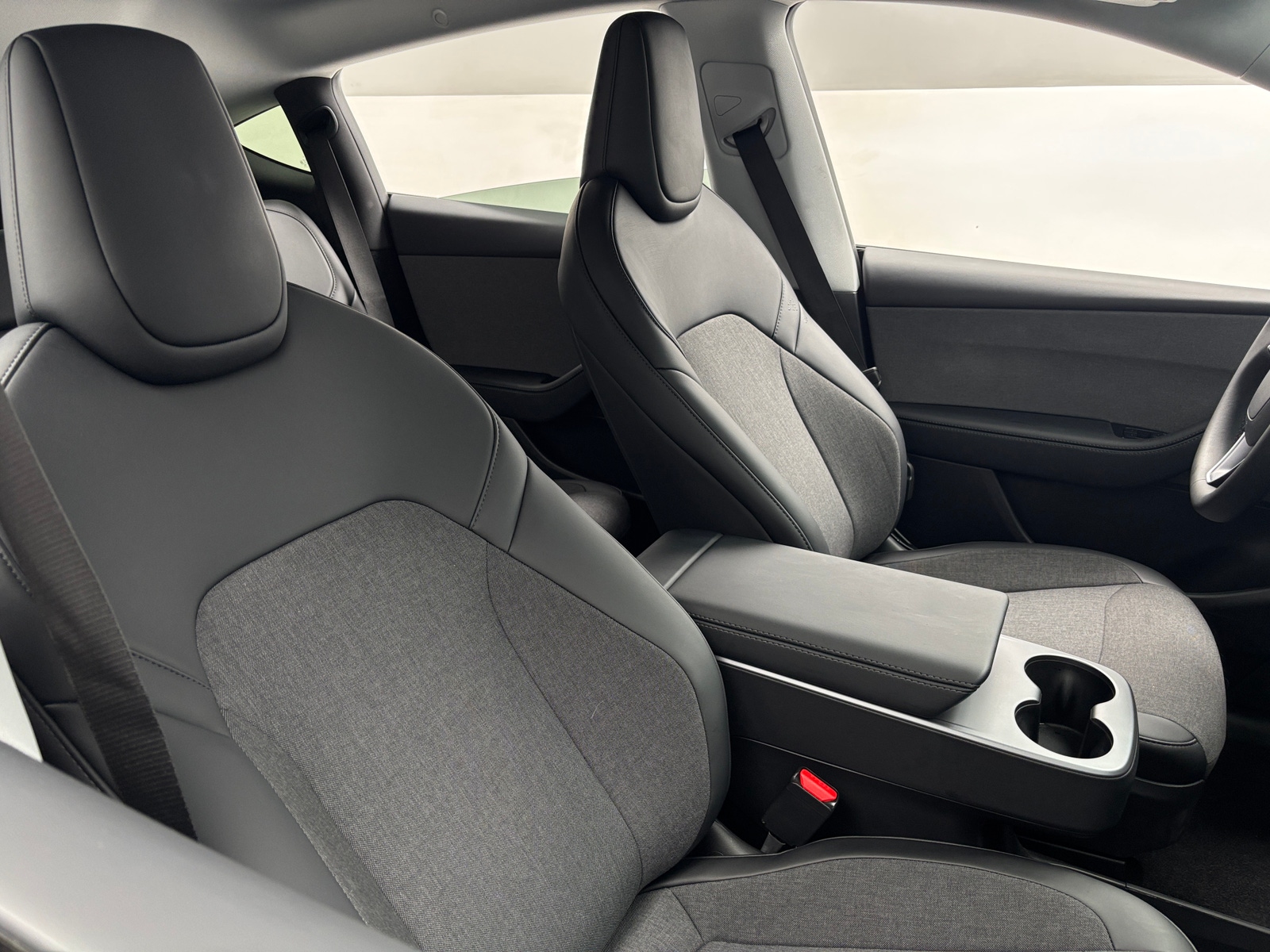 Thumbnail: 2026 Tesla Model Y - 2