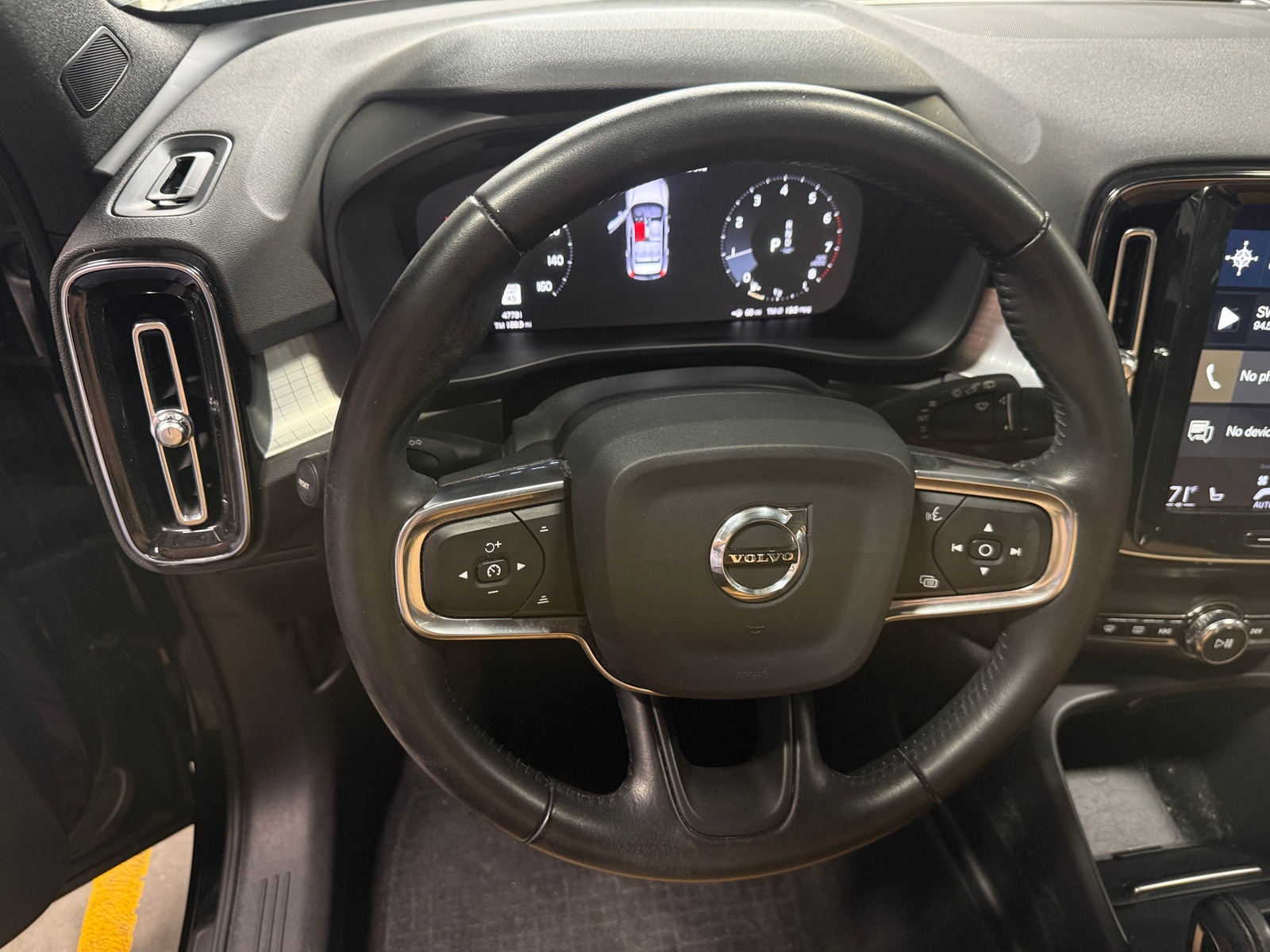 Thumbnail: 2020 Volvo XC40 - 4