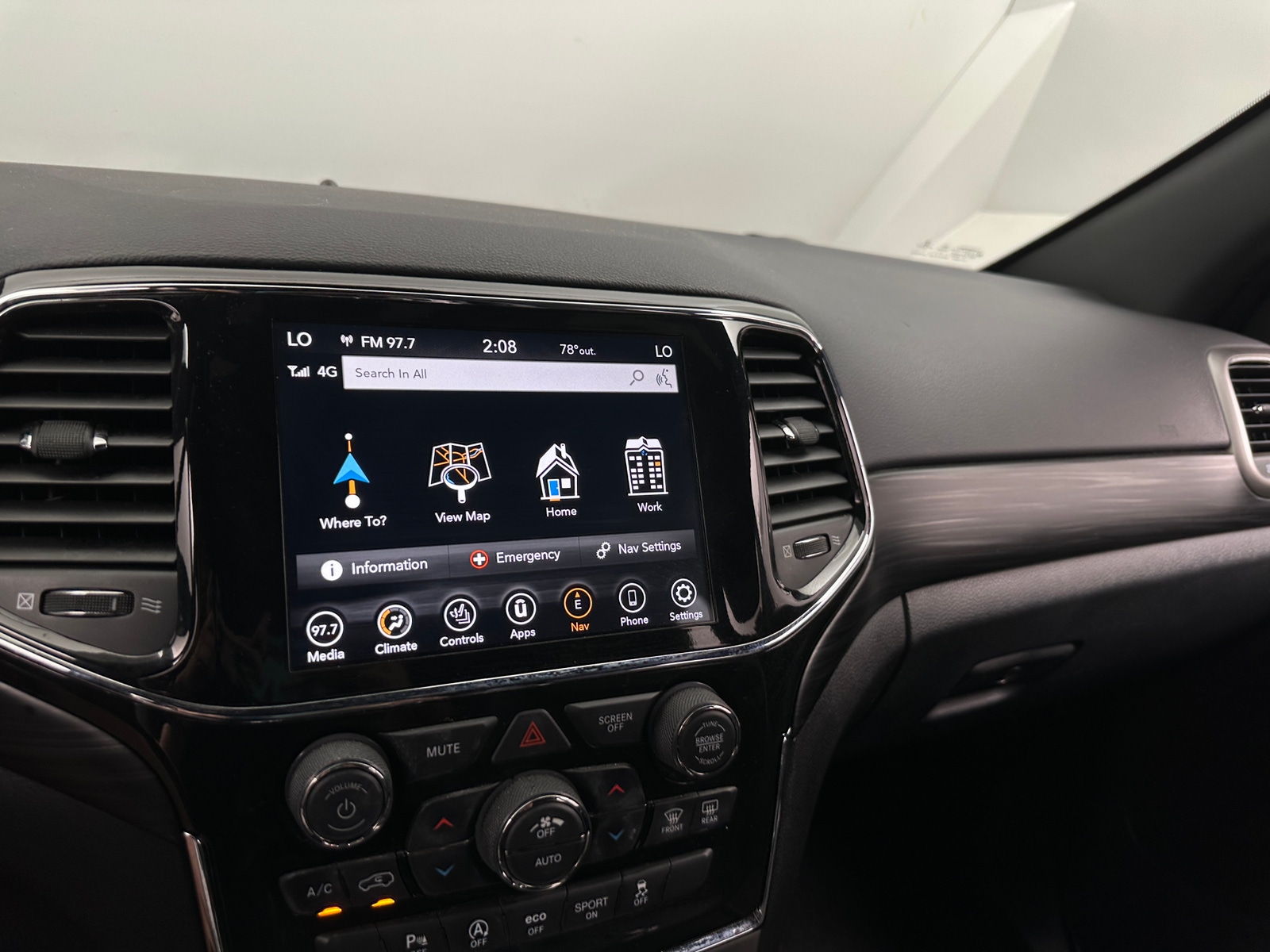Thumbnail: 2021 Jeep Grand Cherokee - 3