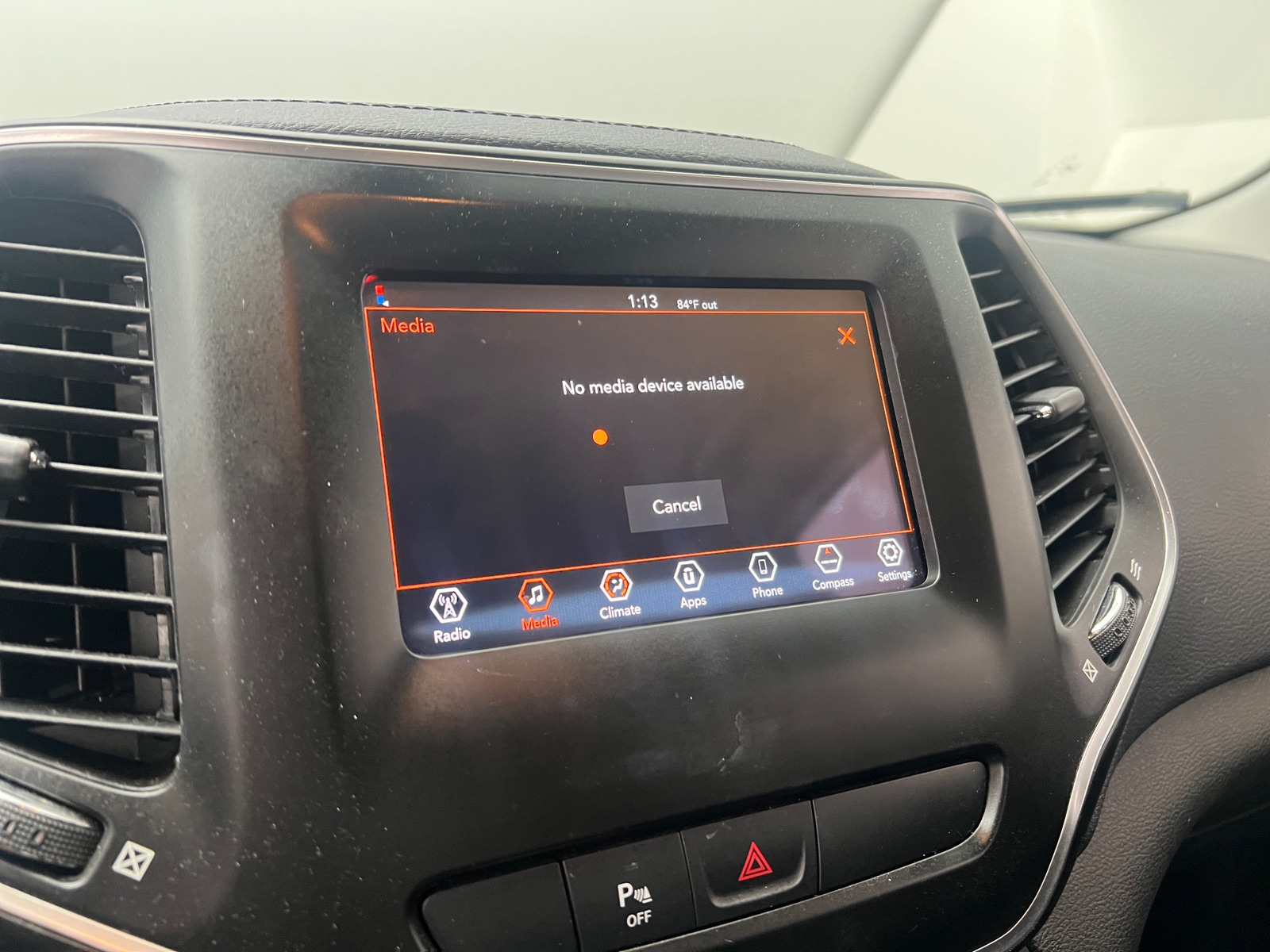 Thumbnail: 2019 Jeep Cherokee - 4