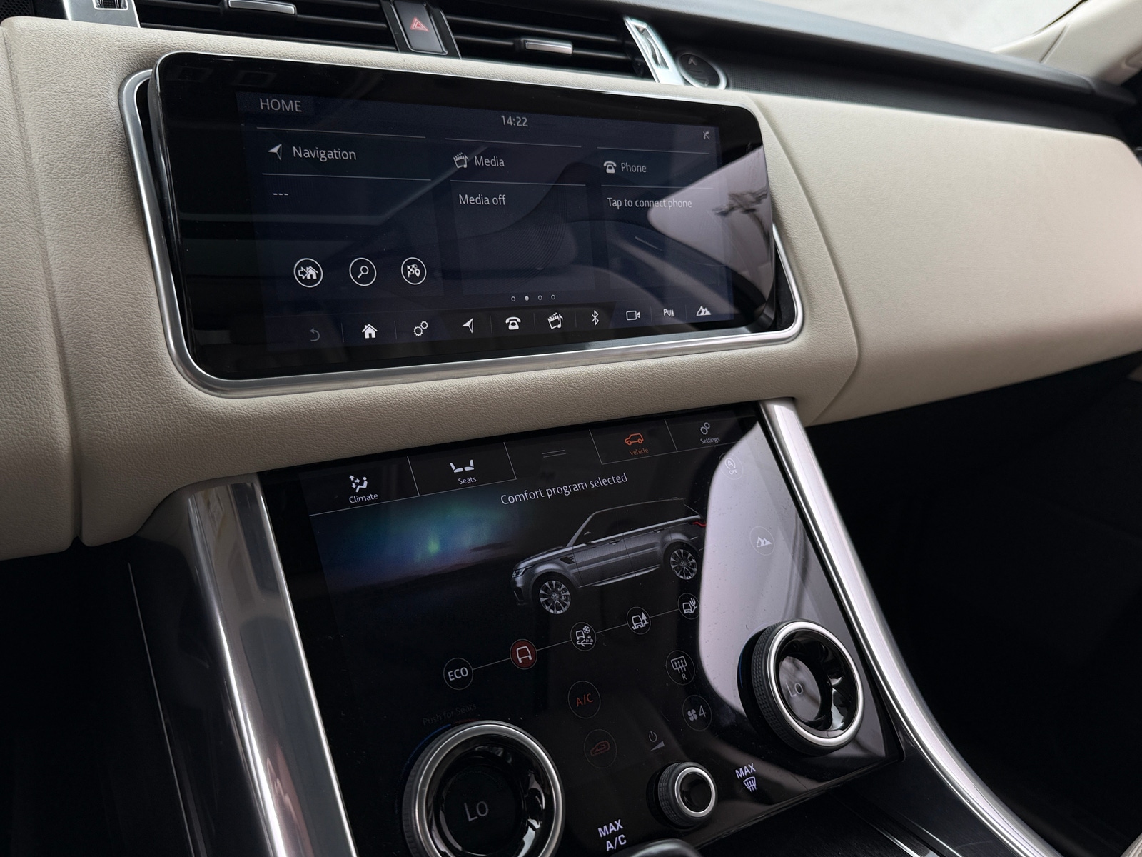 Thumbnail: 2022 Land Rover Range Rover Sport - 3