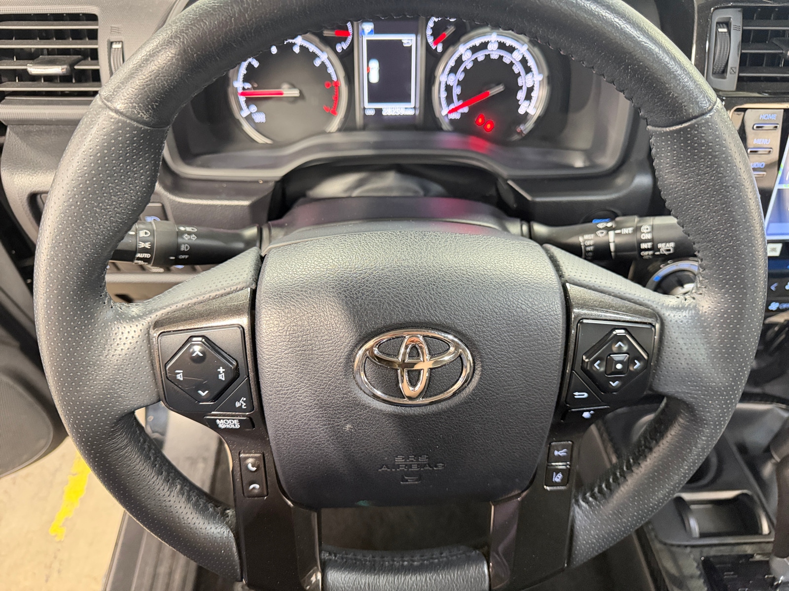 Thumbnail: 2022 Toyota 4Runner - 4