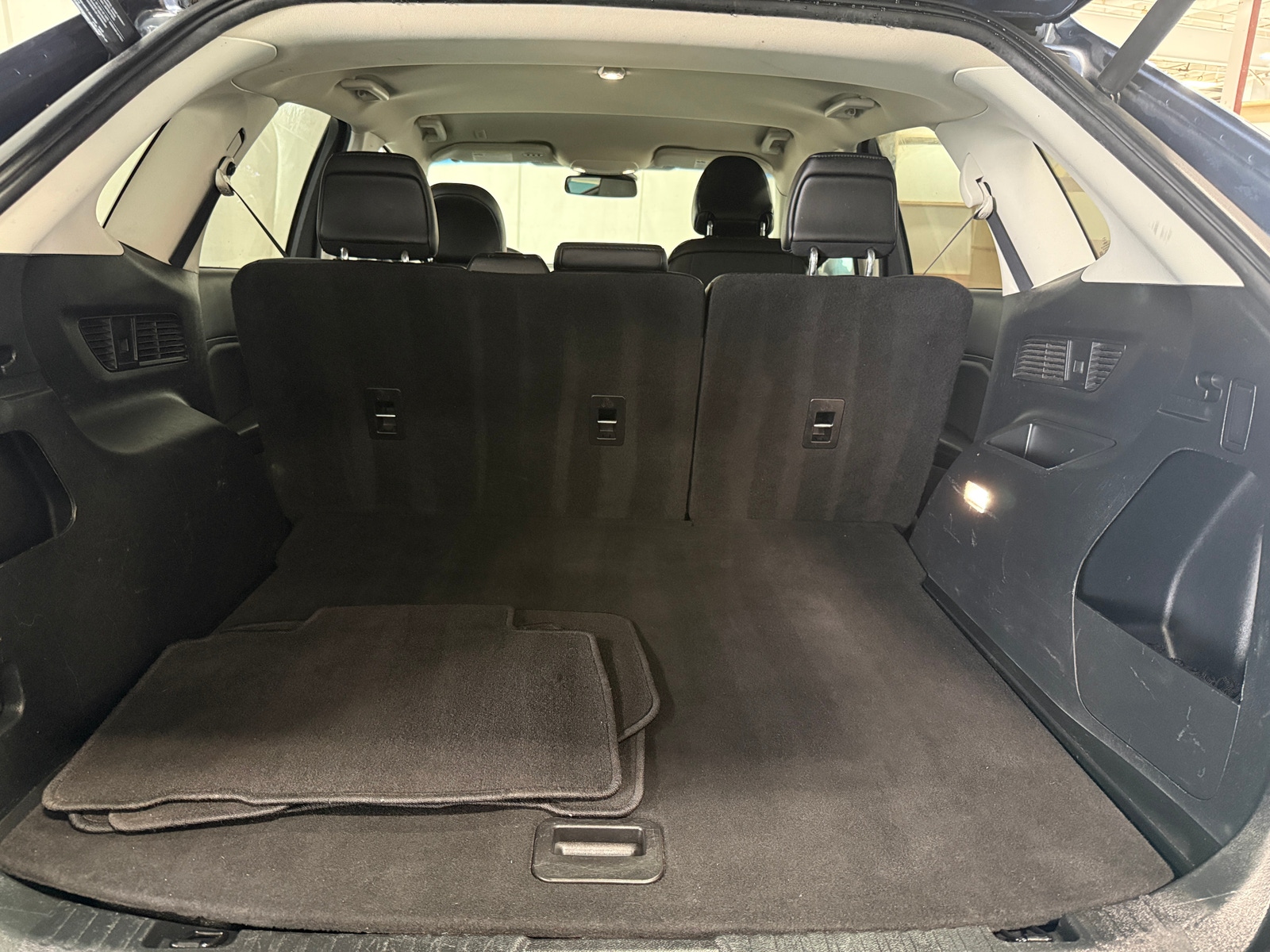 Thumbnail: 2019 Ford Edge - 6