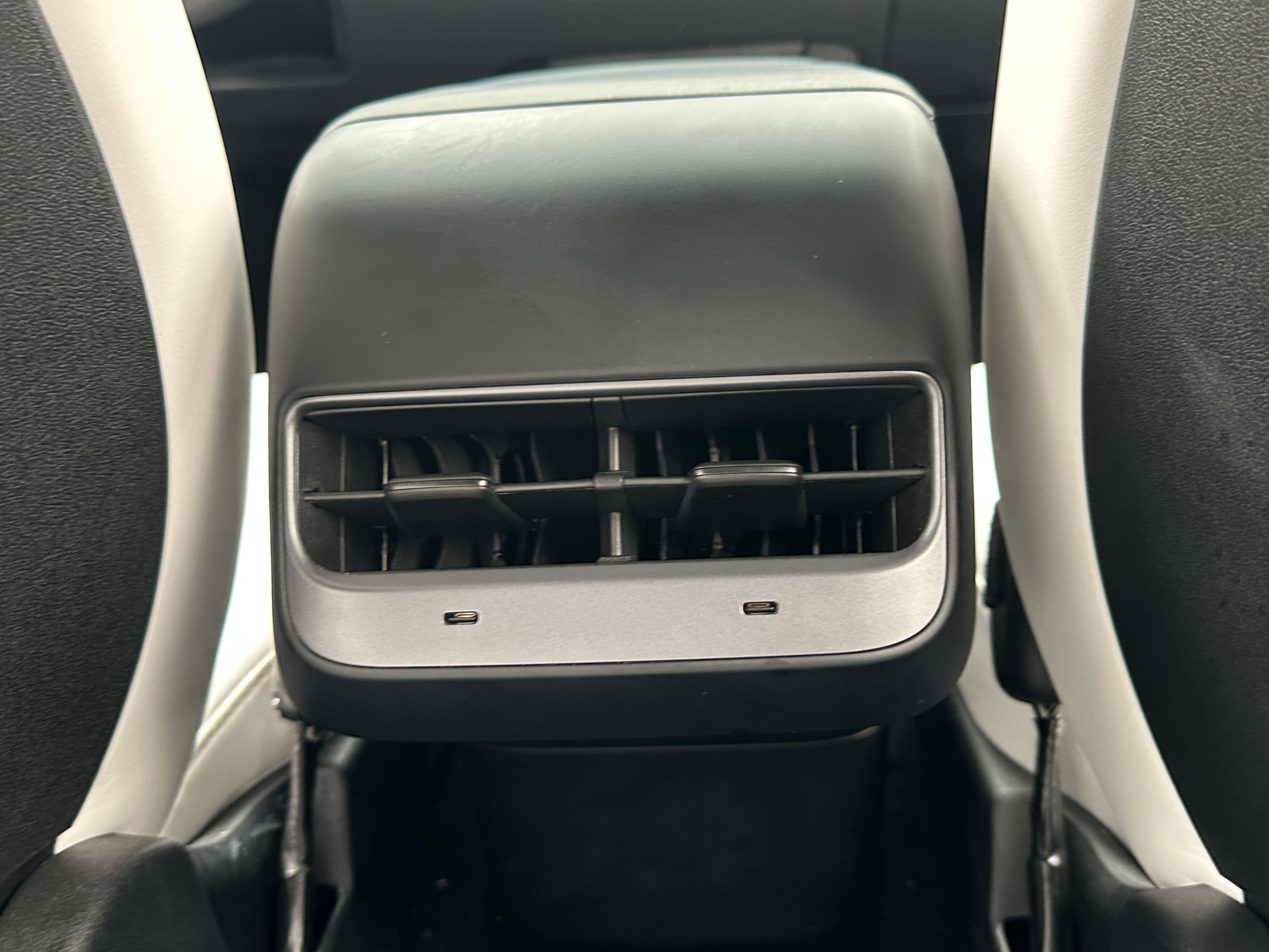 Used 2024 Tesla Model Y Long Range with VIN 7SAYGDEE8RA251079 for sale in Auburn, WA